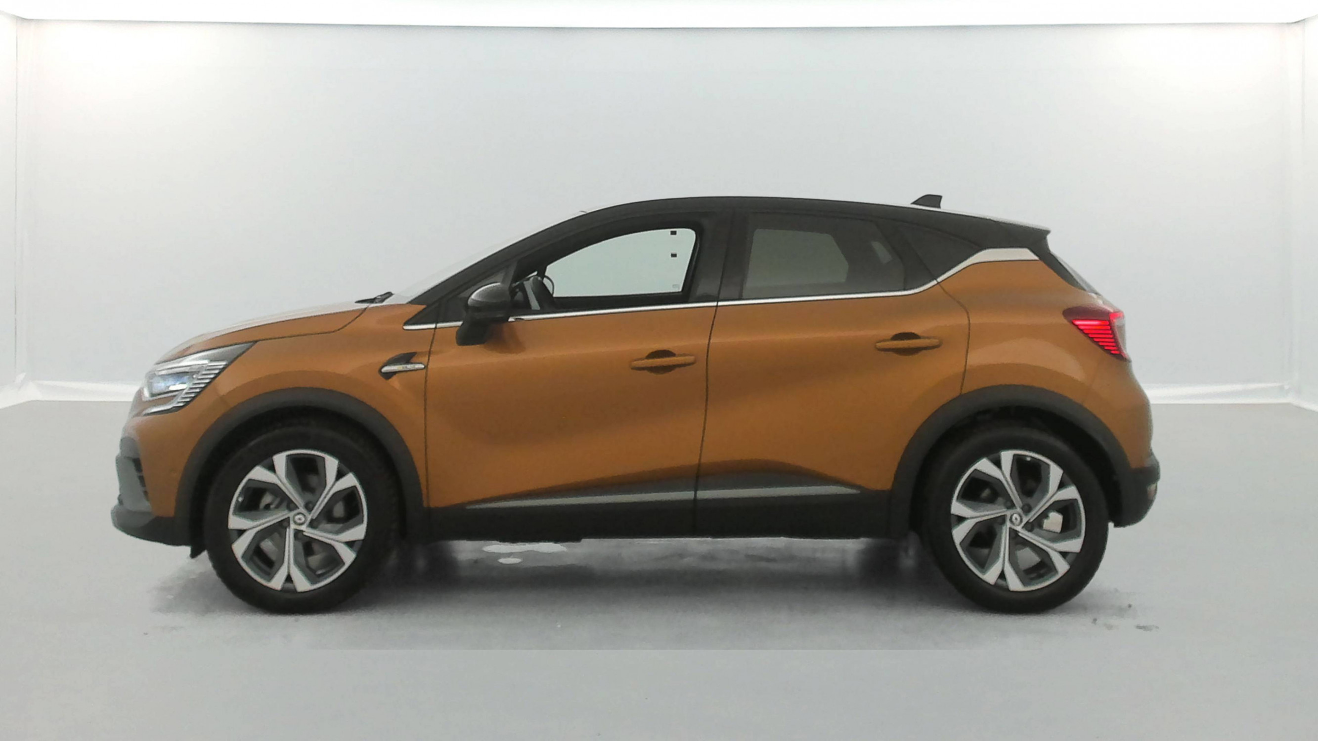 Vente en ligne Renault Captur  E-Tech 145 - 21 au prix de 18 580 €