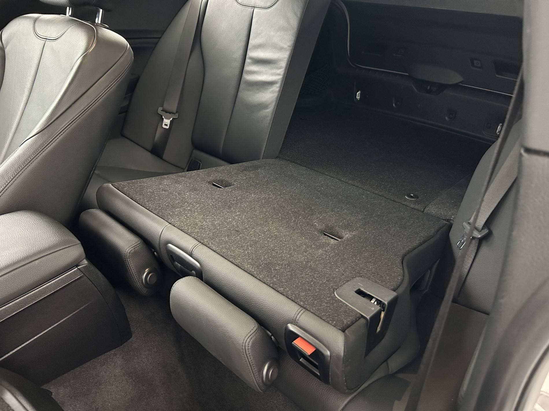 Vente en ligne Bmw Série 1 116d 116 ch BVA8 au prix de 18 990 €
