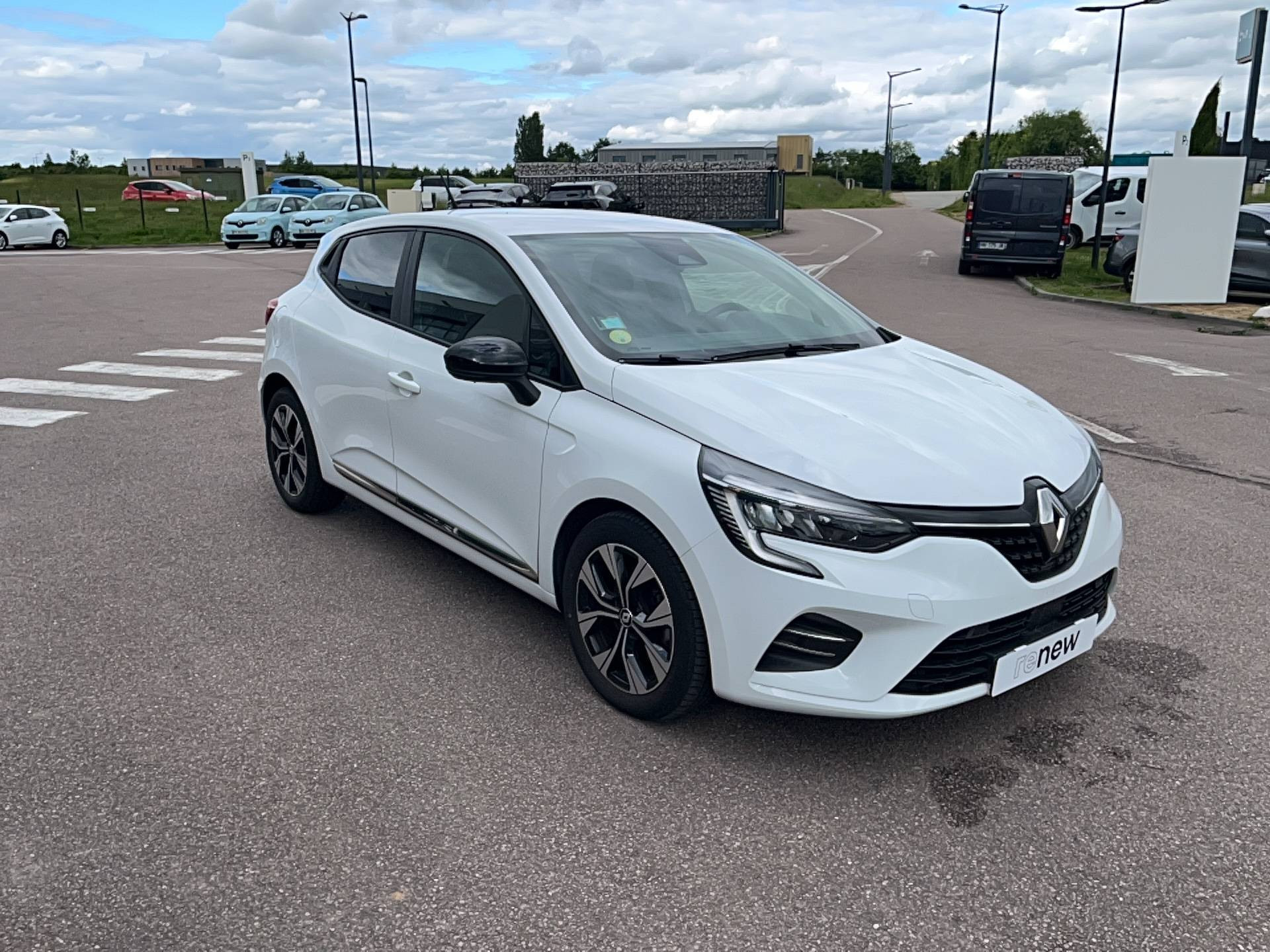 Vente en ligne Renault Clio 5 Clio Blue dCi 100 au prix de 16 991 €