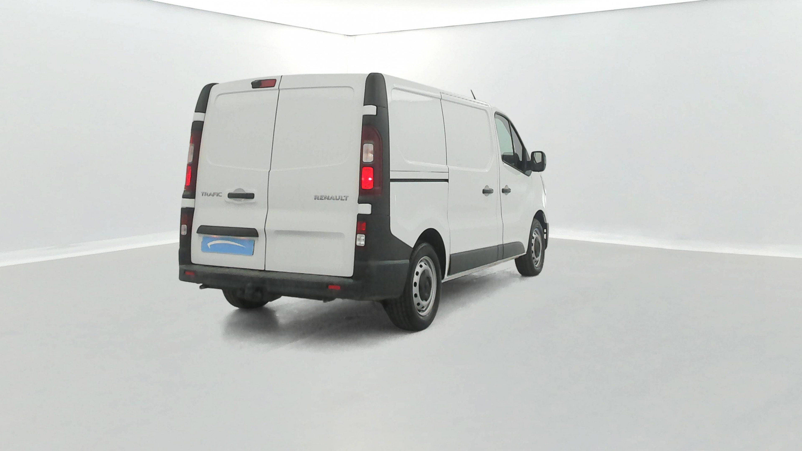 Vente en ligne Renault Trafic 3 Fourgon TRAFIC FGN L1H1 2800 KG BLUE DCI 130 au prix de 19 490 €