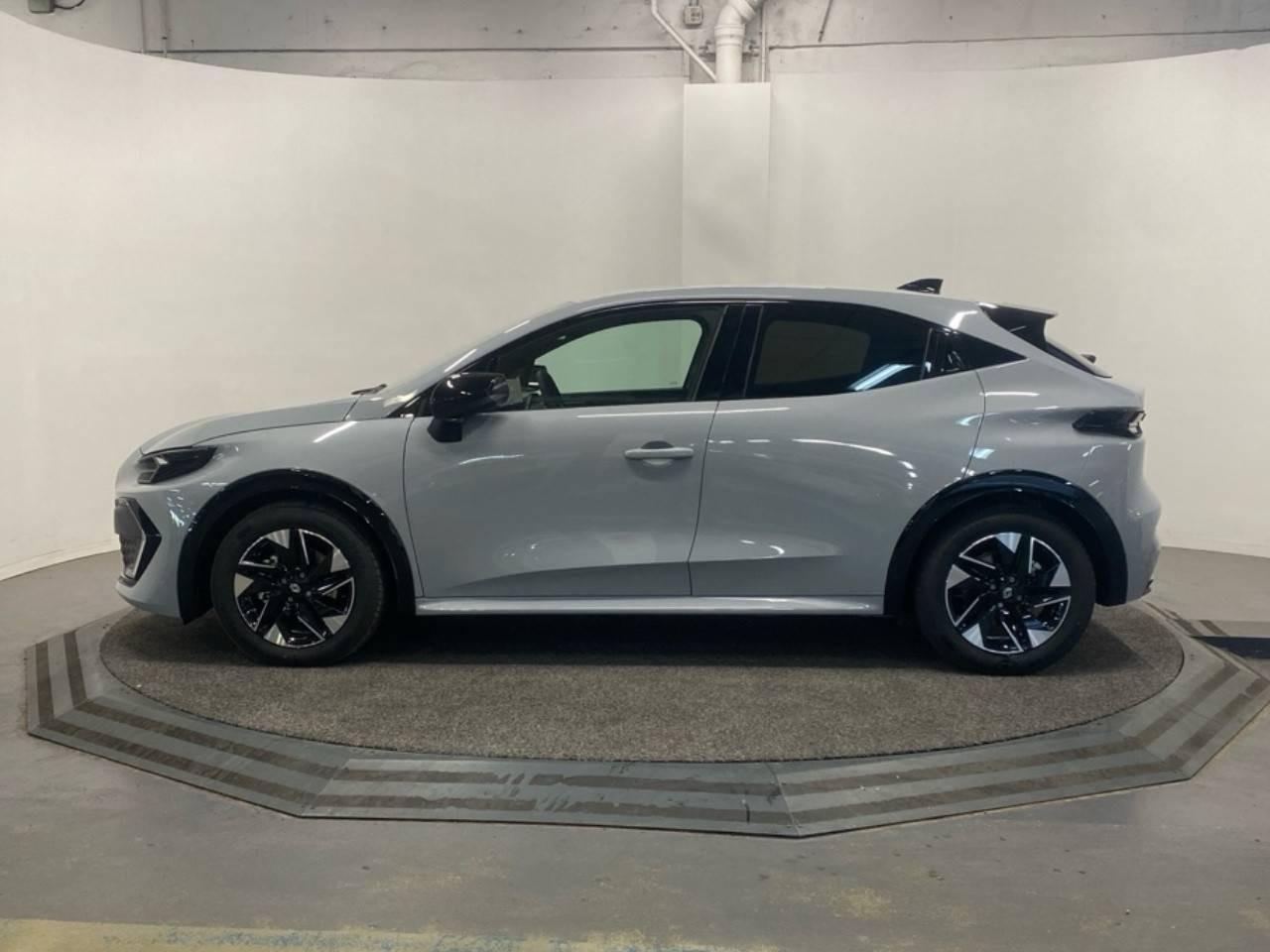 Vente en ligne Renault Clio 6 Clio E-Tech full hybrid 160 ch au prix de 50 000 €