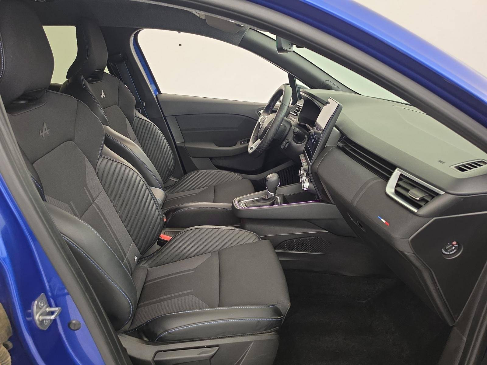 Vente en ligne Renault Clio 5 Clio E-Tech full hybrid 145 au prix de 18 990 €