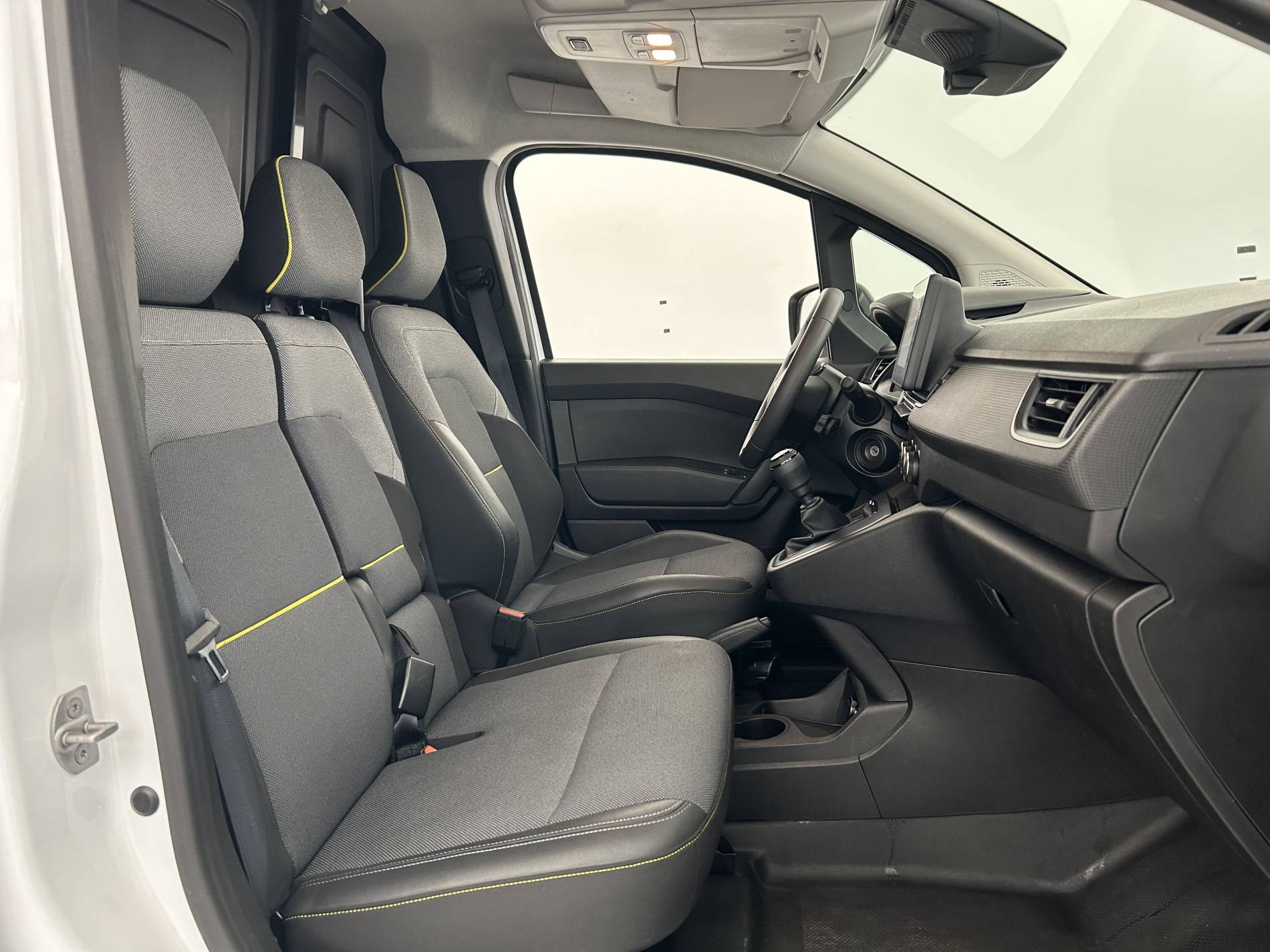Vente en ligne Renault Kangoo Van  BLUE DCI 95 au prix de 18 890 €