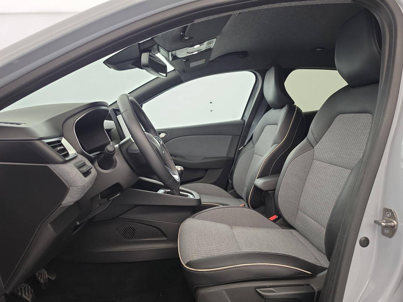 Vente en ligne Renault Clio 5 Clio TCe 90 au prix de 15 990 €