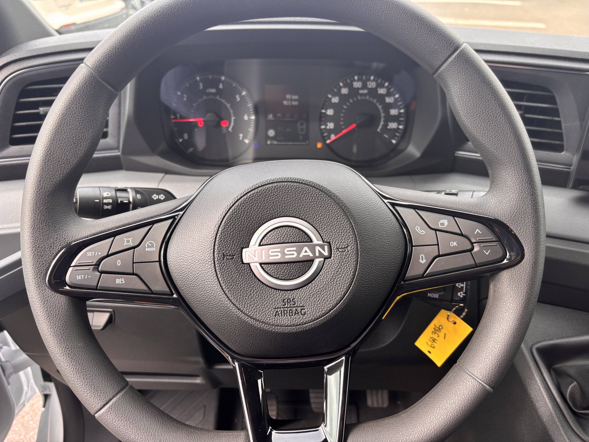 Vente en ligne Nissan Interstar  3T3 L2H2 2.0 DCI 130 au prix de 46 740 €