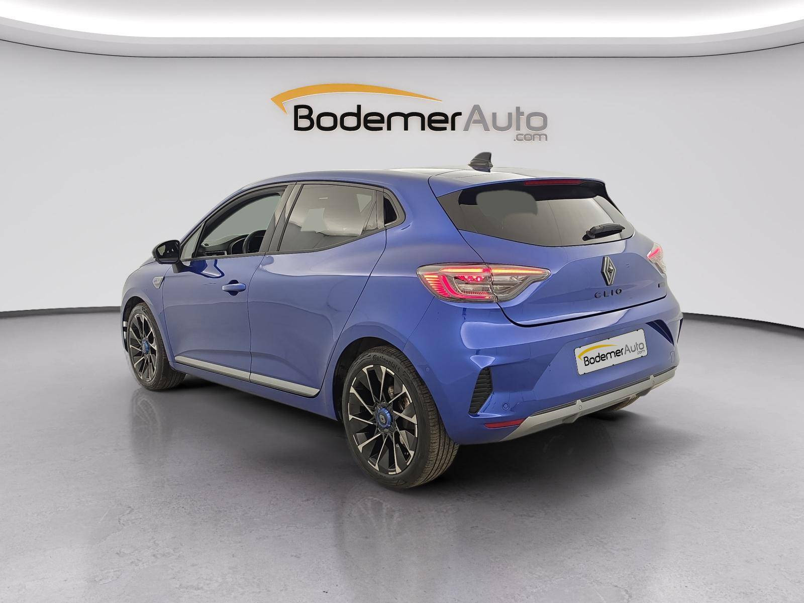 Vente en ligne Renault Clio 5 Clio E-Tech full hybrid 145 au prix de 21 990 €