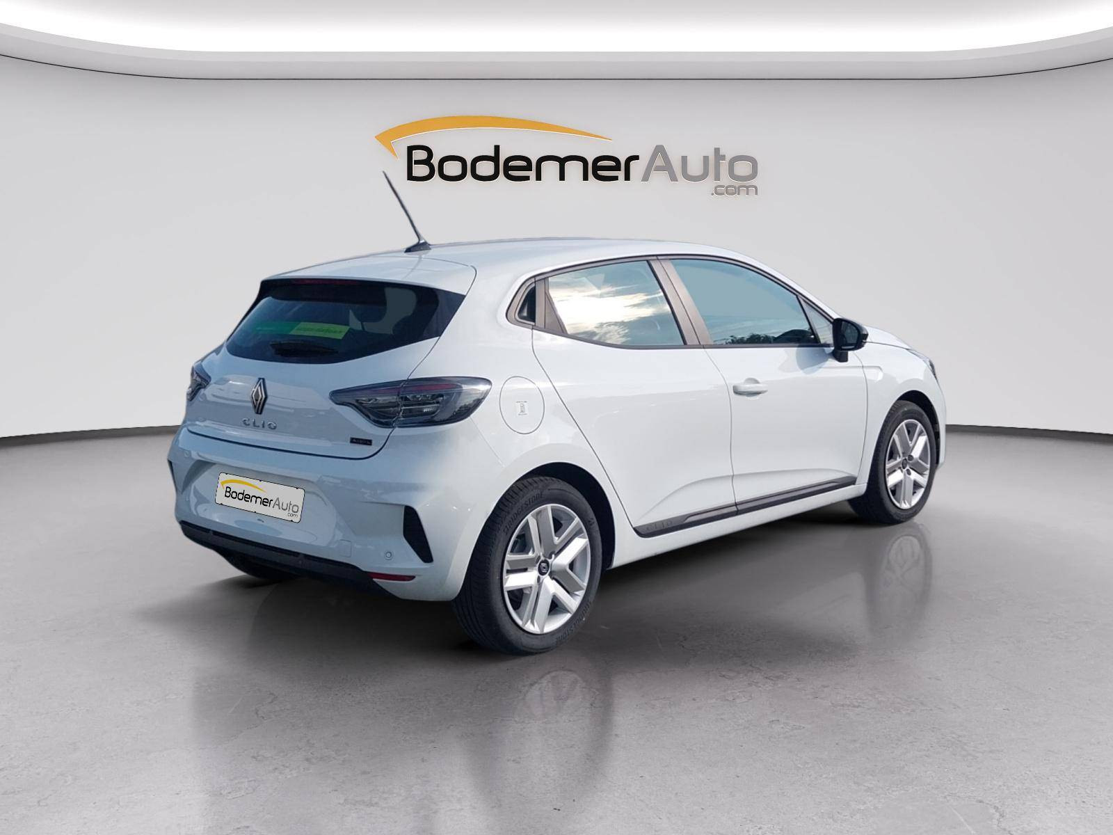 Vente en ligne Renault Clio 5 Clio E-Tech full hybrid 145 ch GSR2 au prix de 19 590 €