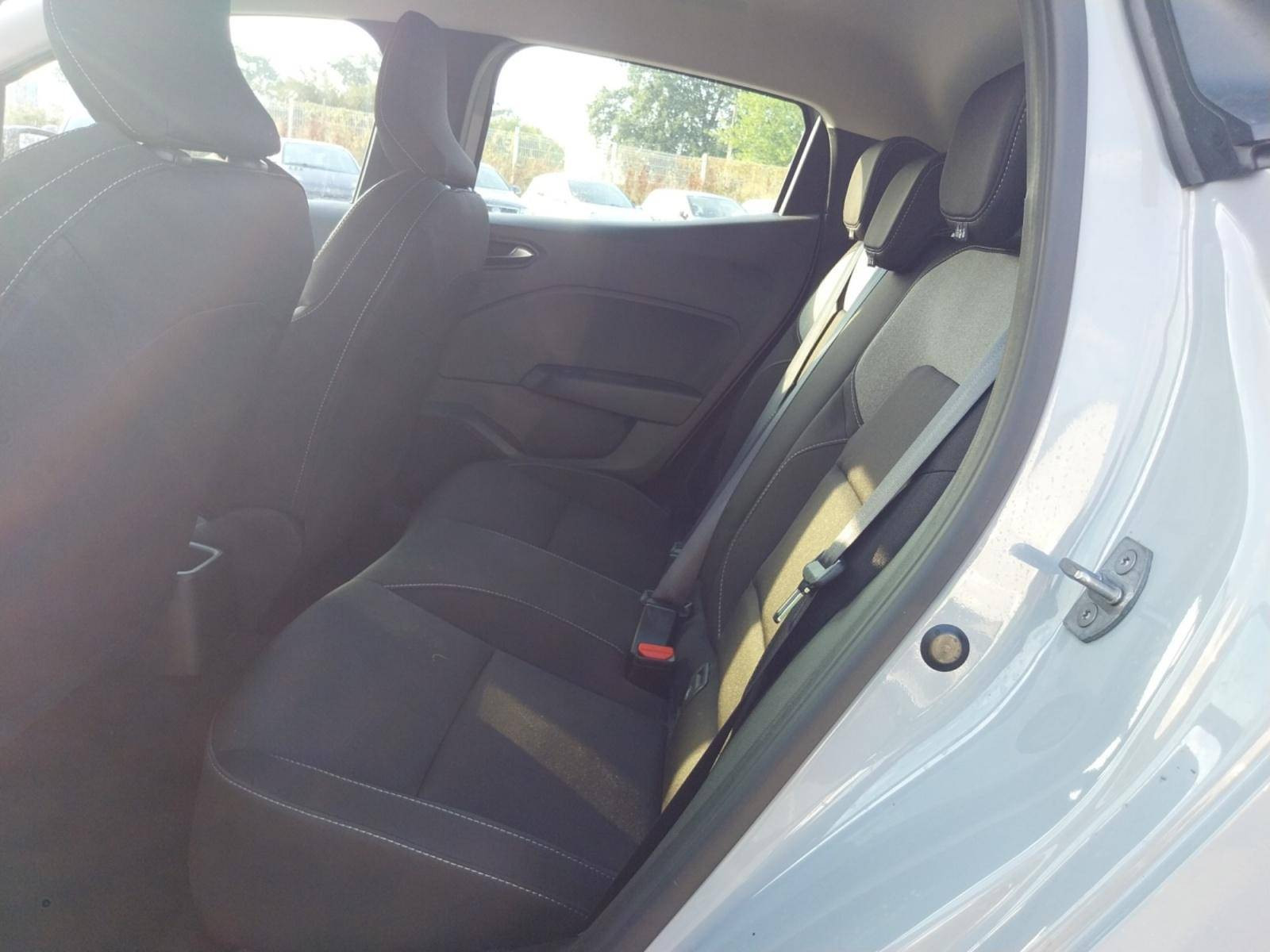 Vente en ligne Renault Clio 5 Clio E-Tech full hybrid 145 ch GSR2 au prix de 19 990 €