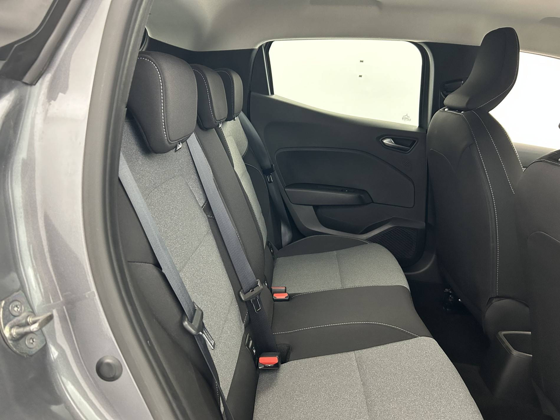Vente en ligne Renault Clio 5 Clio TCe 90 ch GSR2 au prix de 15 490 €