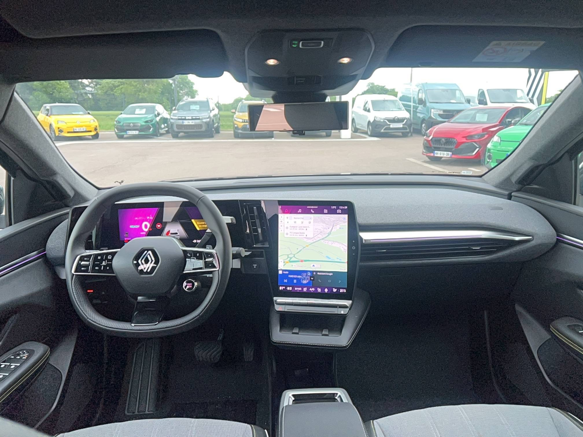 Vente en ligne Renault Scenic E-Tech Scenic E-Tech électrique 220 ch grande autonomie au prix de 37 749 €