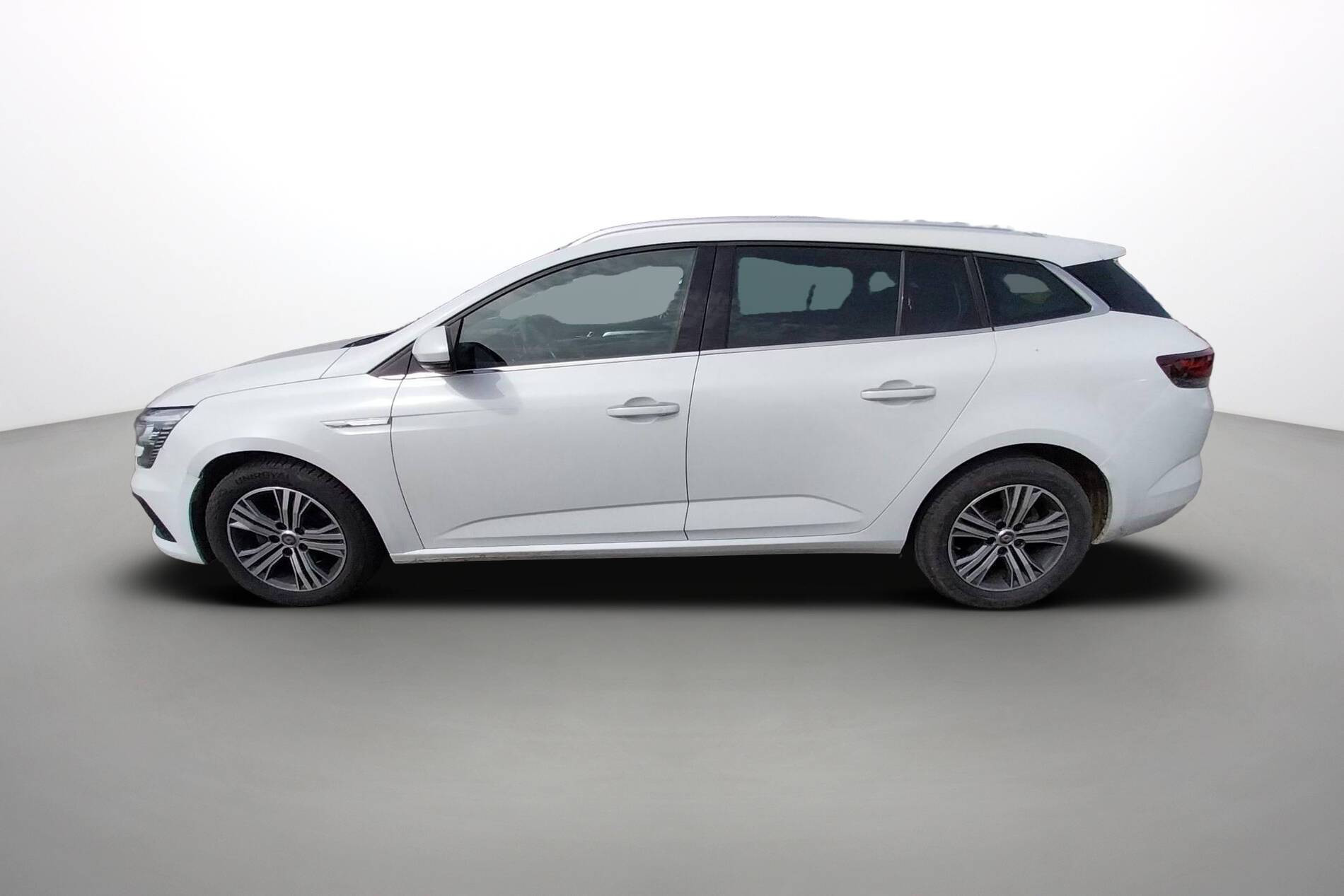 Vente en ligne Renault Megane 4 Estate  Blue dCi 115 EDC au prix de 19 490 €