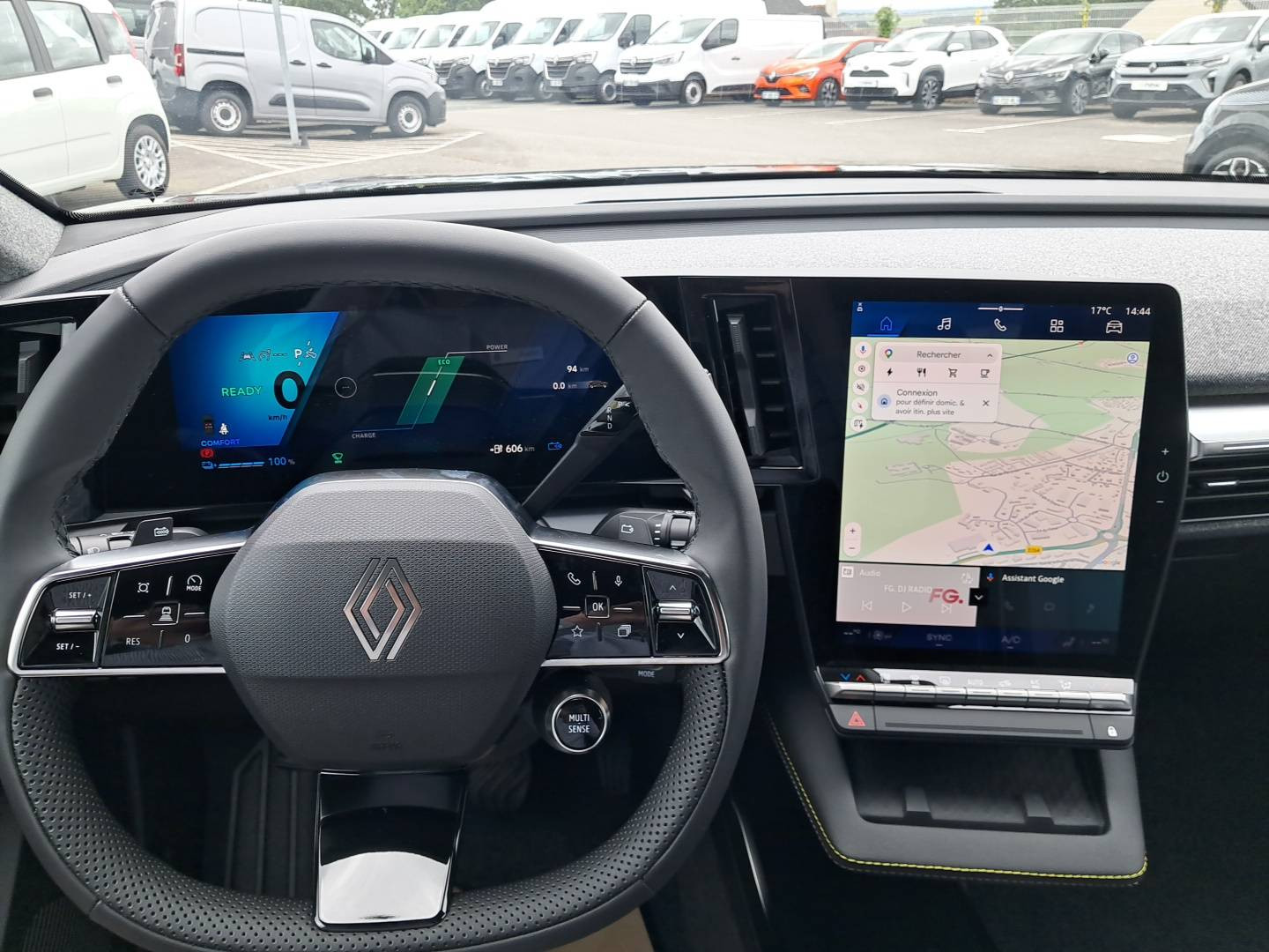 Vente en ligne Renault Scenic E-Tech Scenic E-Tech électrique 220 ch grande autonomie au prix de 49 740 €