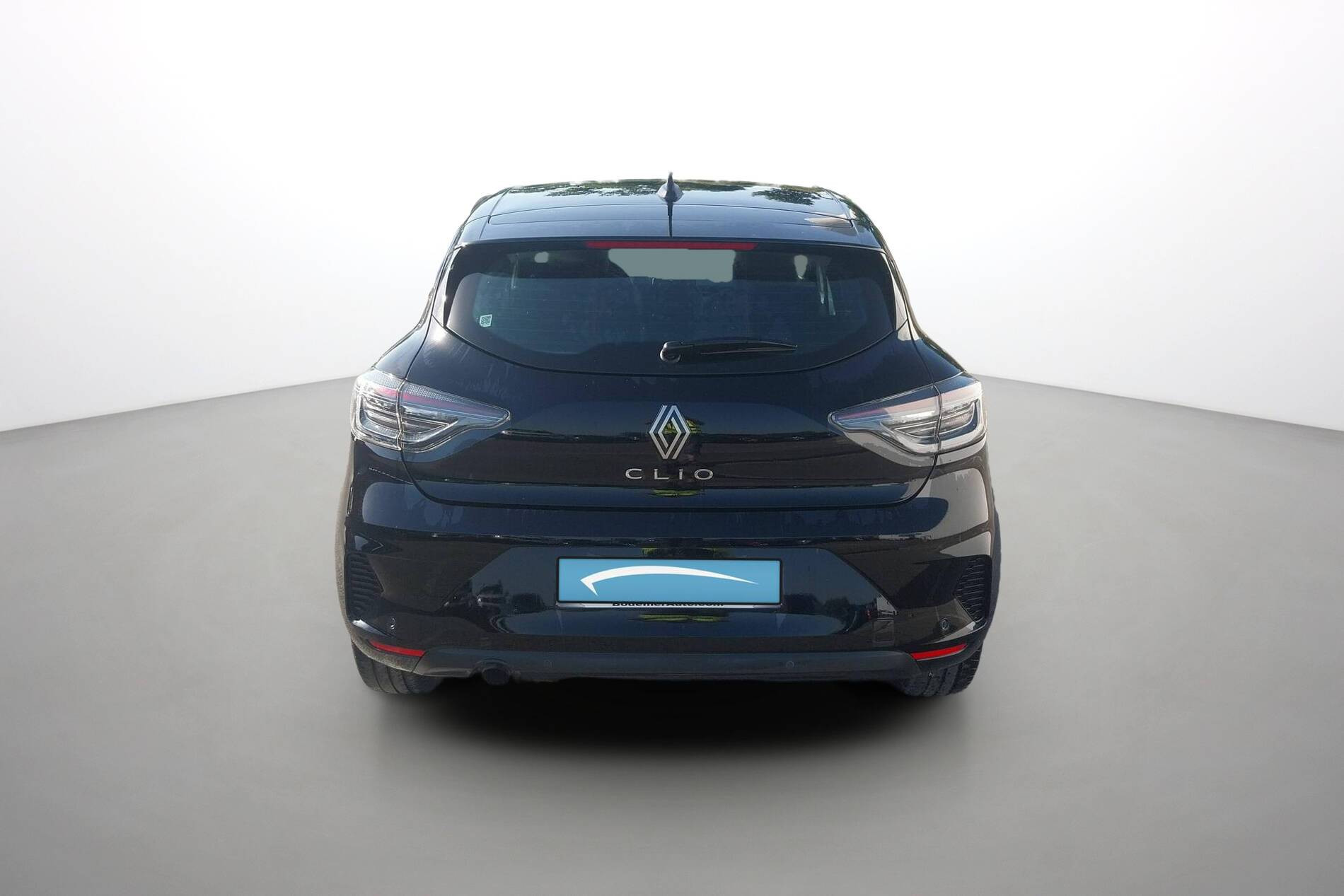 Vente en ligne Renault Clio 5 Clio dCi 100 au prix de 15 890 €