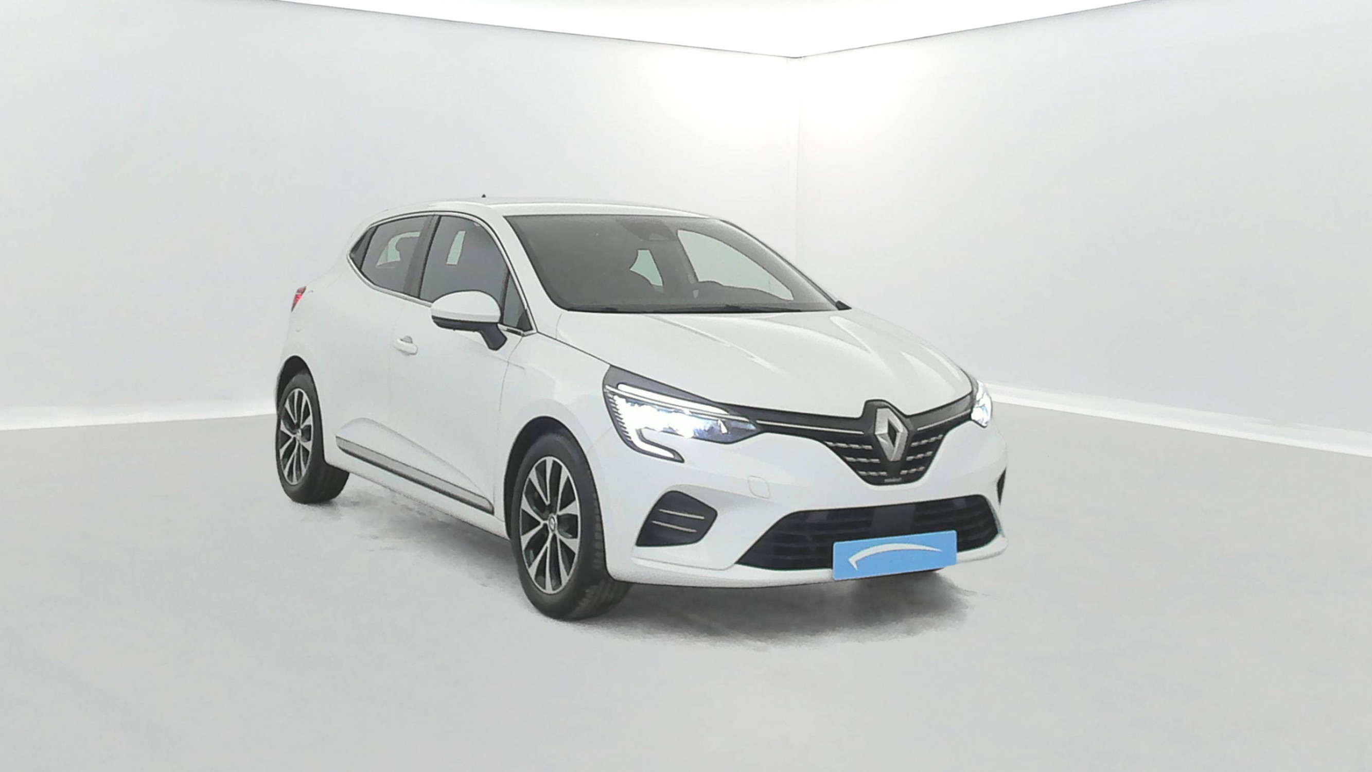 Vente en ligne Renault Clio 5 Clio TCe 90 - 21N au prix de 15 490 €