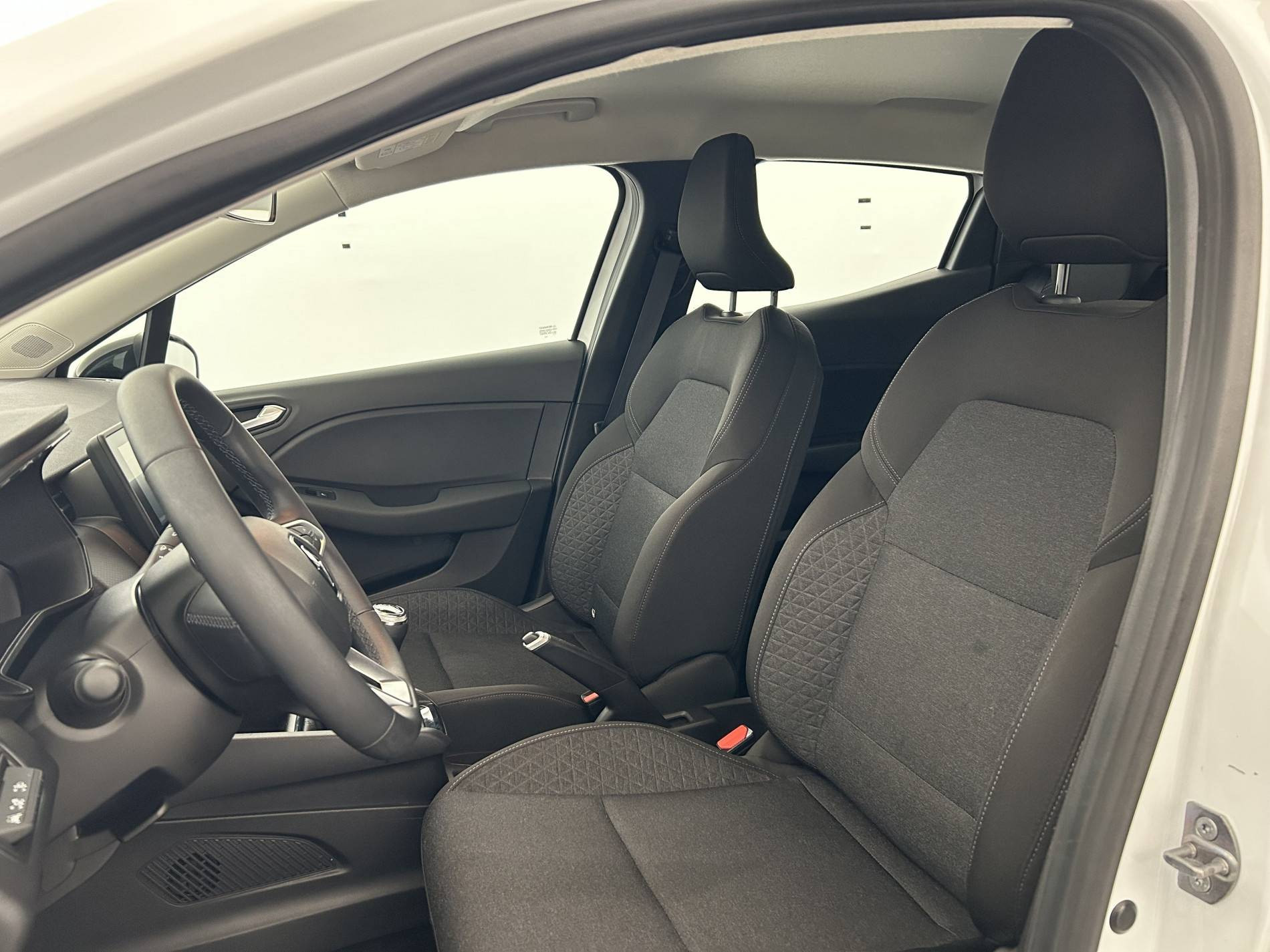 Vente en ligne Renault Clio 5 Clio TCe 90 au prix de 13 990 €