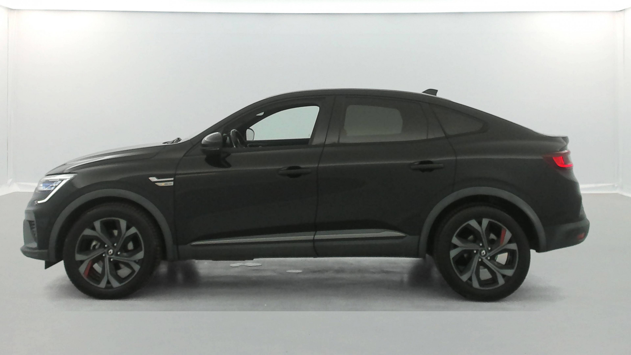 Vente en ligne Renault Arkana  E-Tech 145 - 21B au prix de 21 490 €
