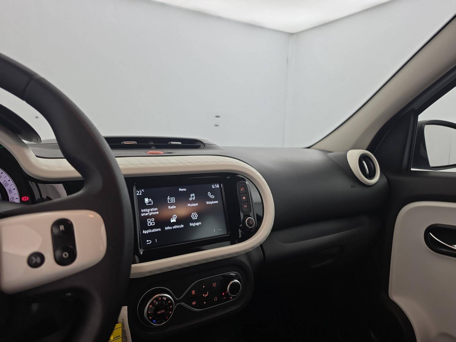 Vente en ligne Renault Twingo Electrique Twingo III E-Tech au prix de 12 990 €