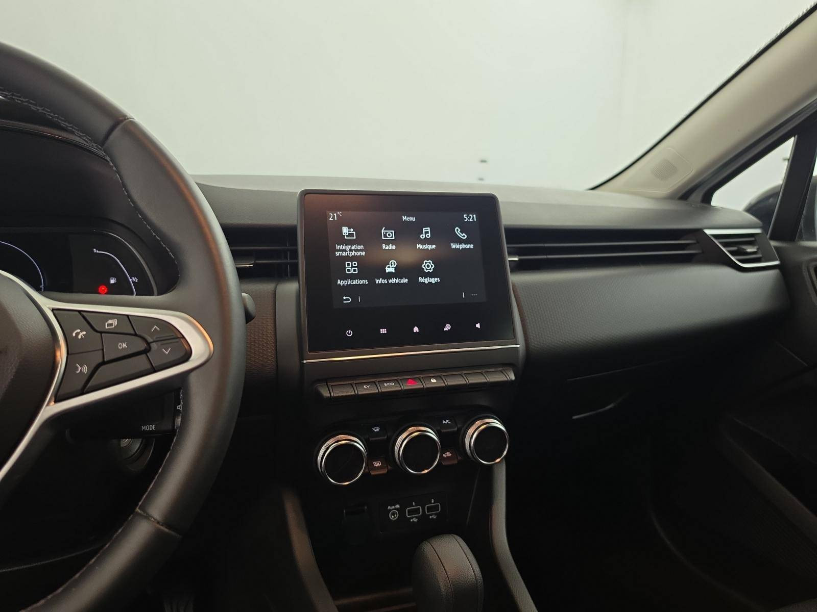 Vente en ligne Renault Clio 5 Clio E-Tech full hybrid 145 au prix de 16 490 €