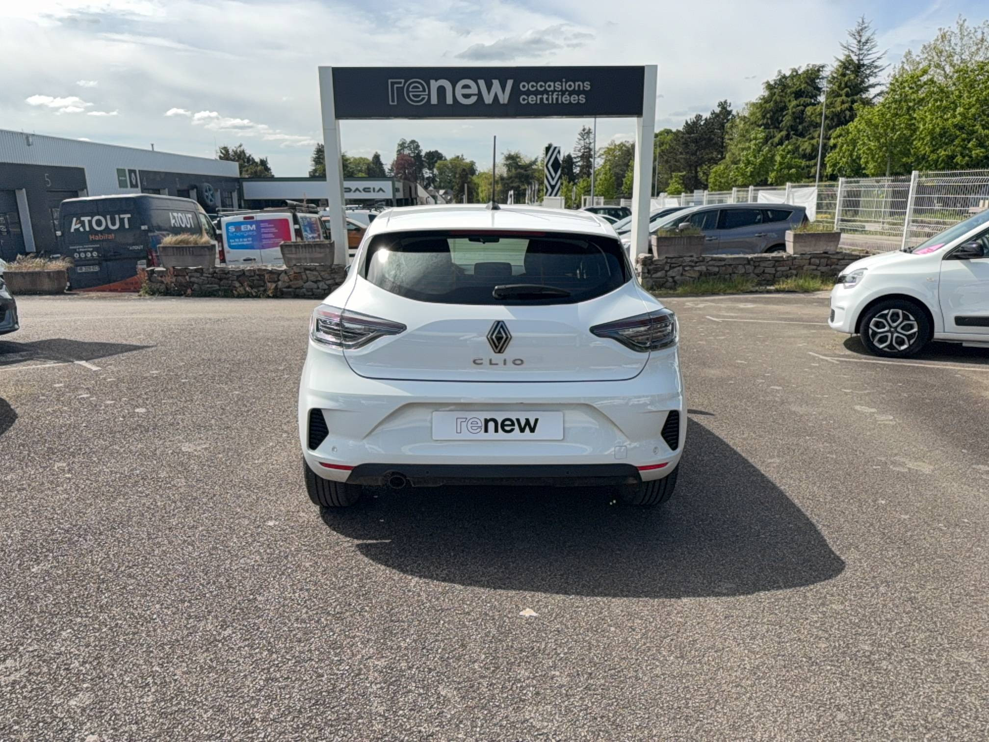 Vente en ligne Renault Clio 5 Clio TCe 100 GPL au prix de 16 490 €