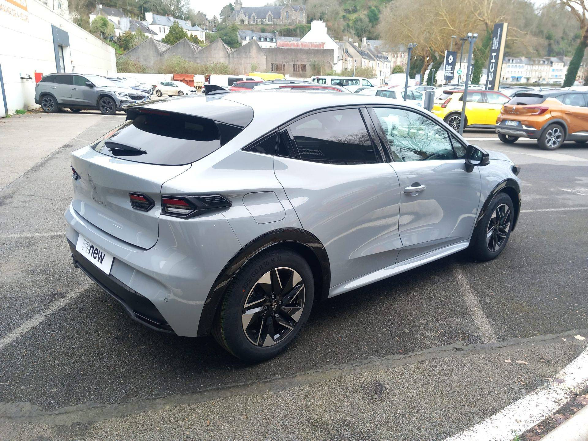 Vente en ligne Renault Clio 6 Clio TCe 115 ch au prix de 23 990 €