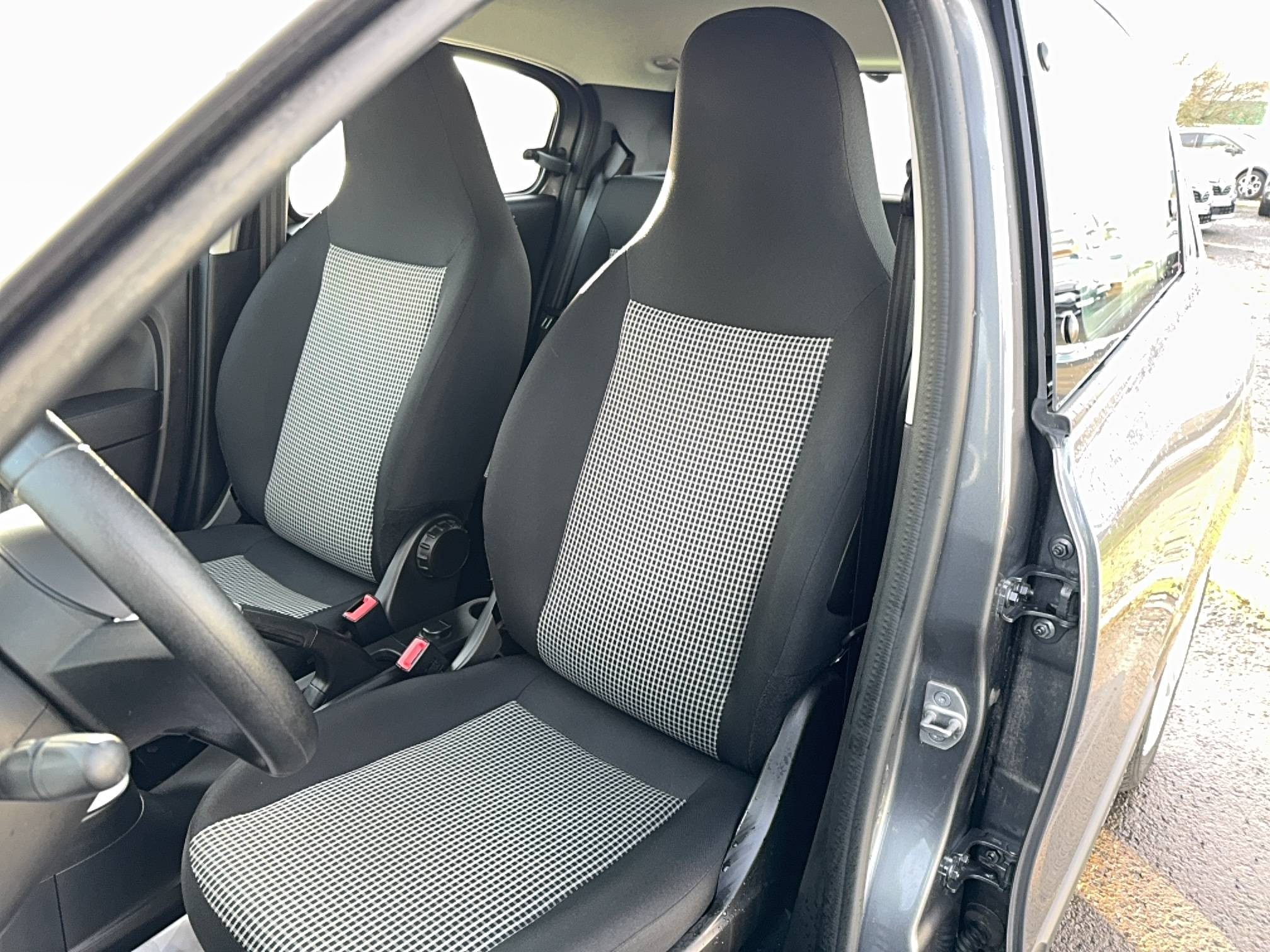 Vente en ligne Renault Twingo Electrique Twingo III E-Tech au prix de 9 890 €