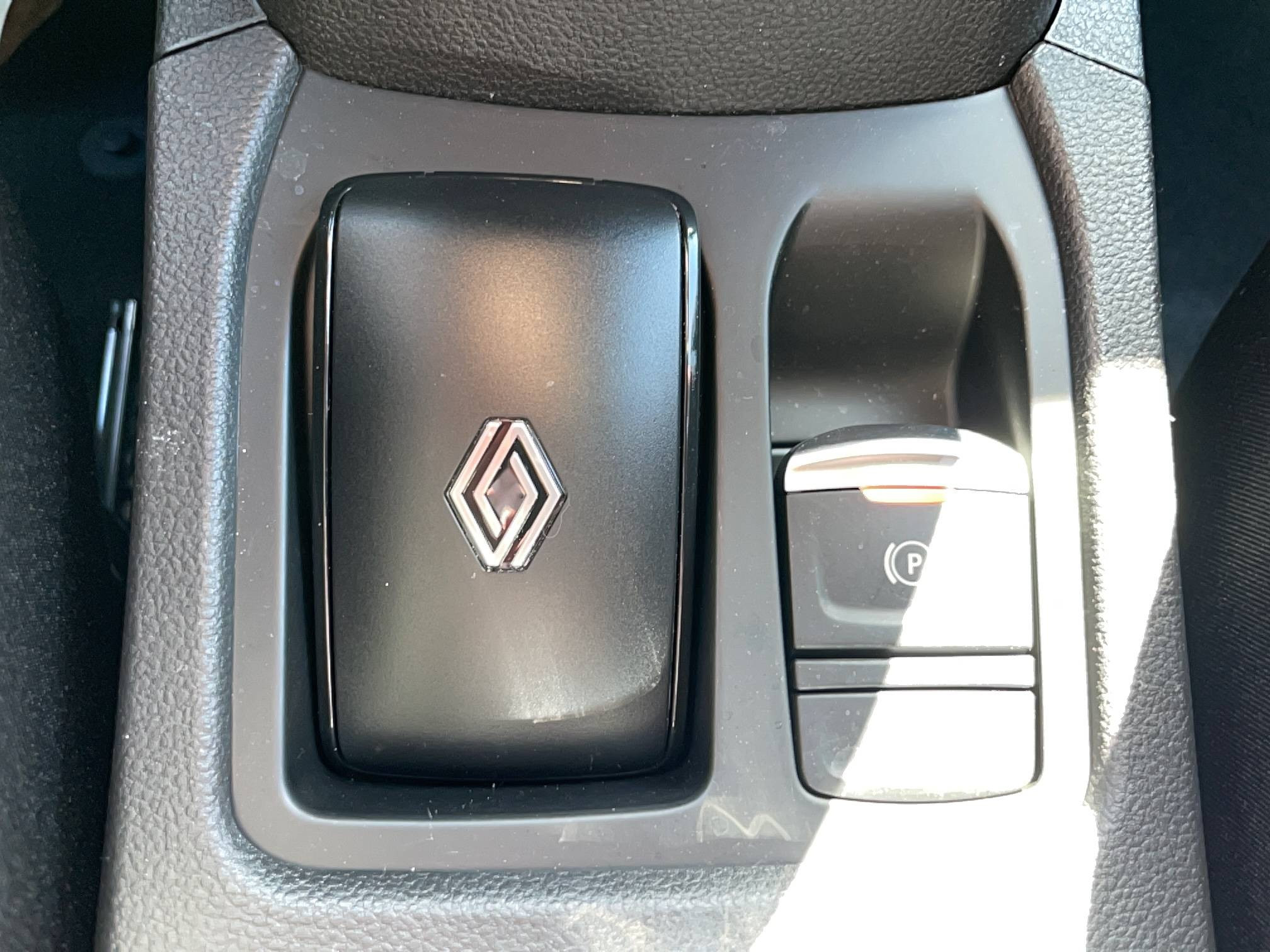 Vente en ligne Renault Clio 5 Clio E-Tech full hybrid 145 au prix de 22 990 €