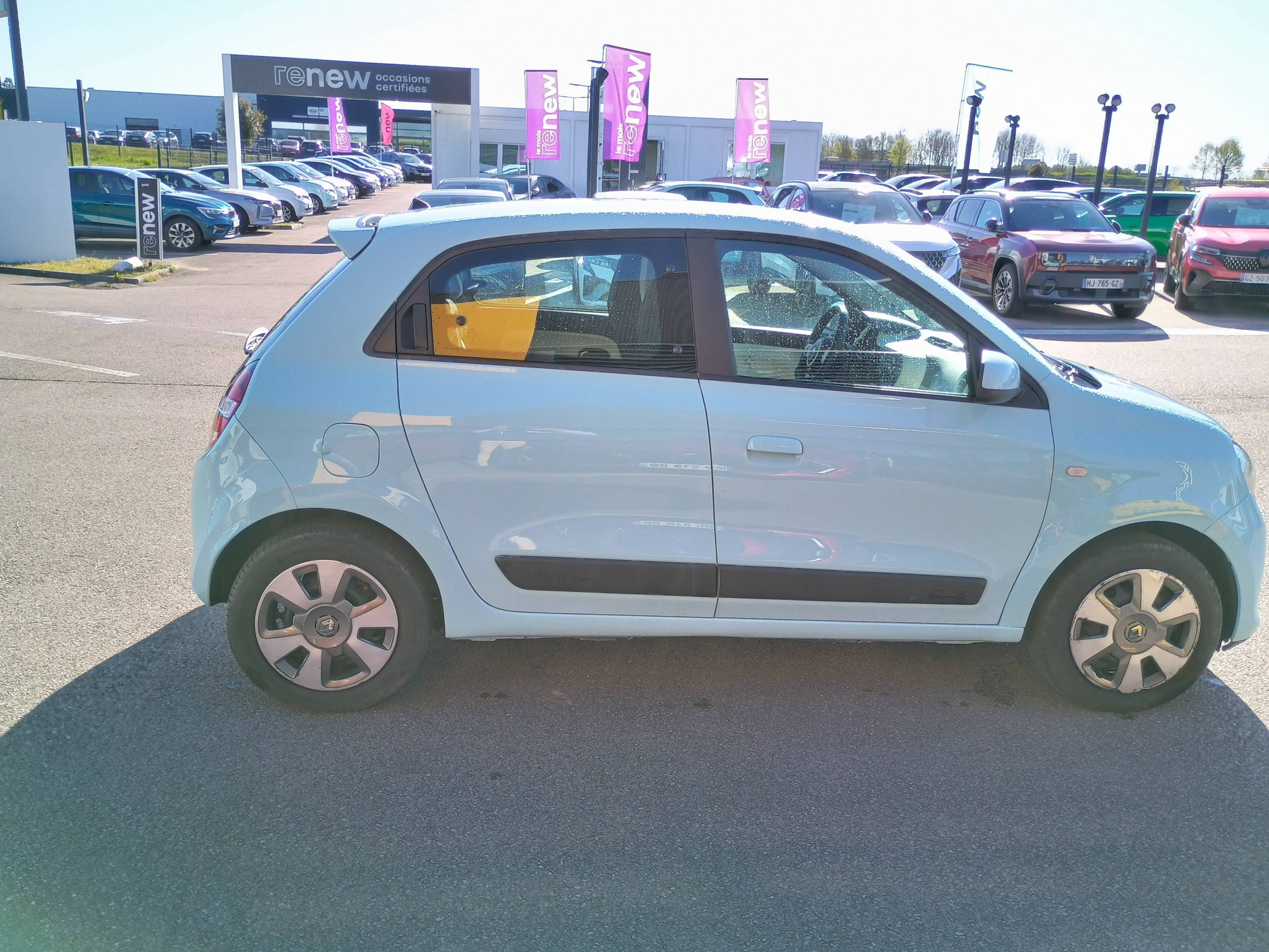 Vente en ligne Renault Twingo 3  1.0 SCe 70 au prix de 12 991 €