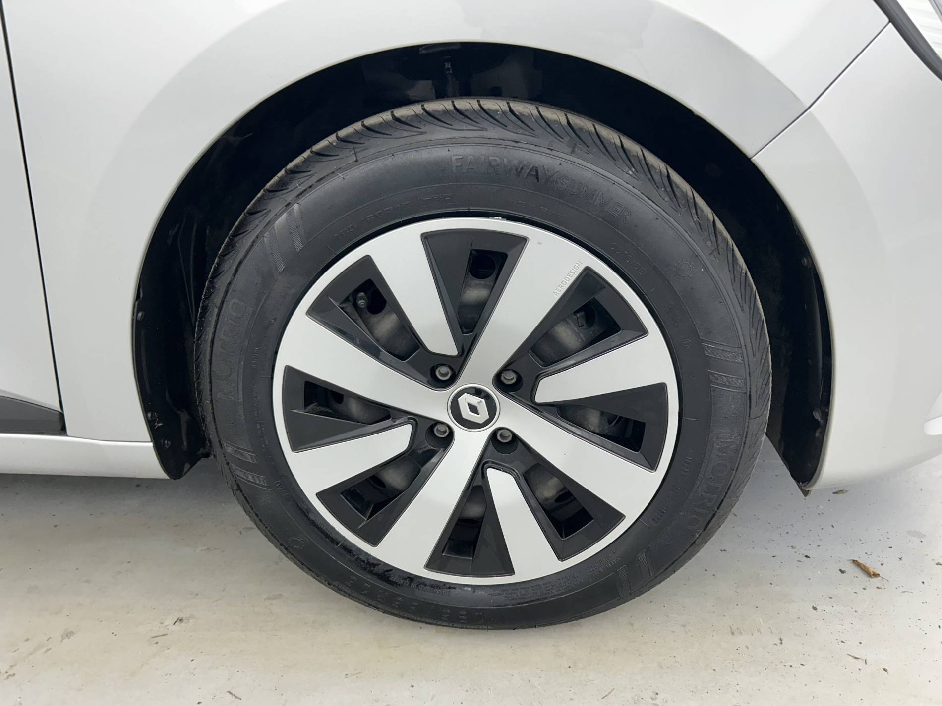 Vente en ligne Renault Clio 5 Clio TCe 90 au prix de 14 990 €