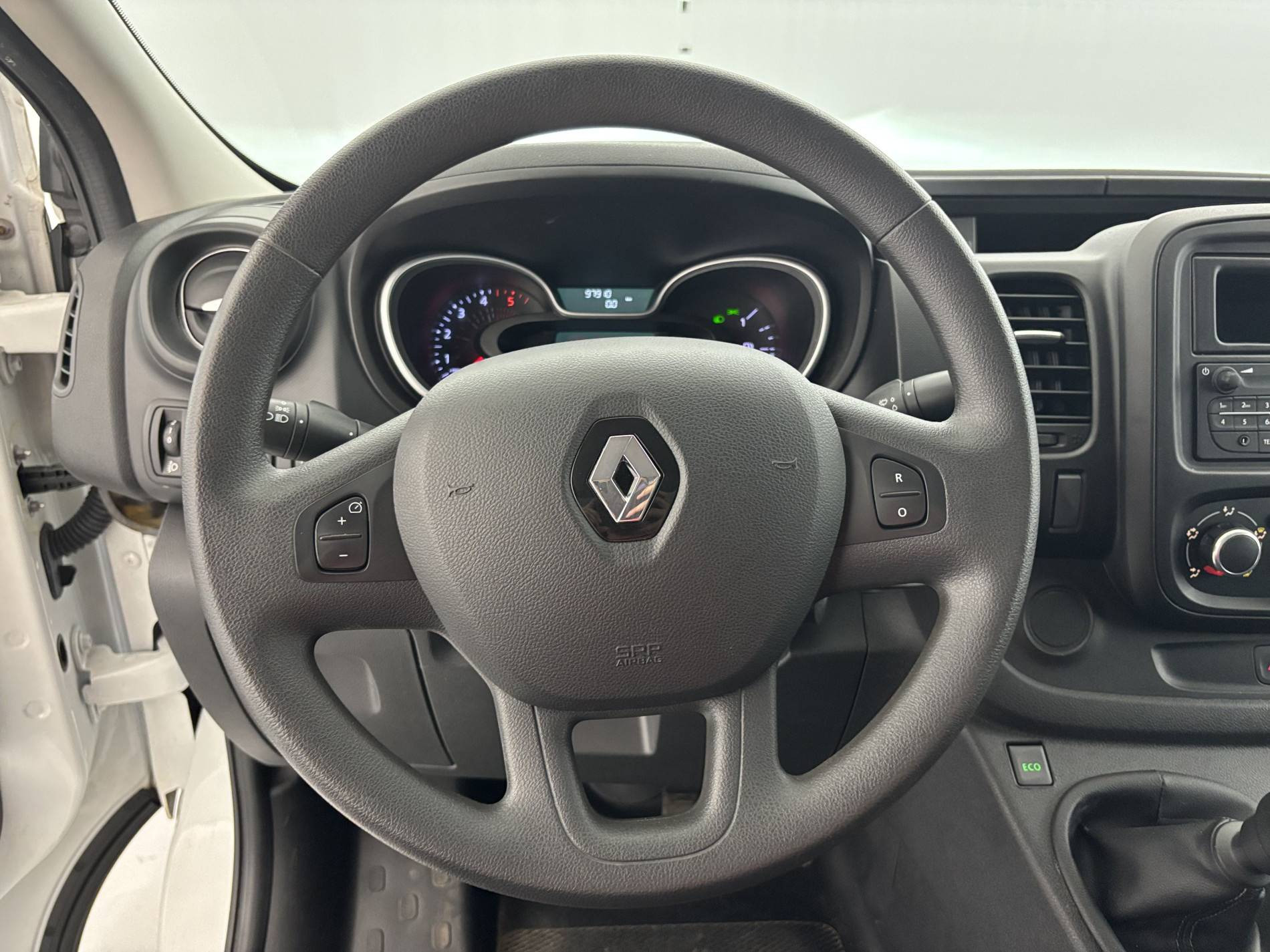 Vente en ligne Renault Trafic 3 Fourgon TRAFIC FGN L2H1 1300 KG DCI 120 au prix de 18 490 €
