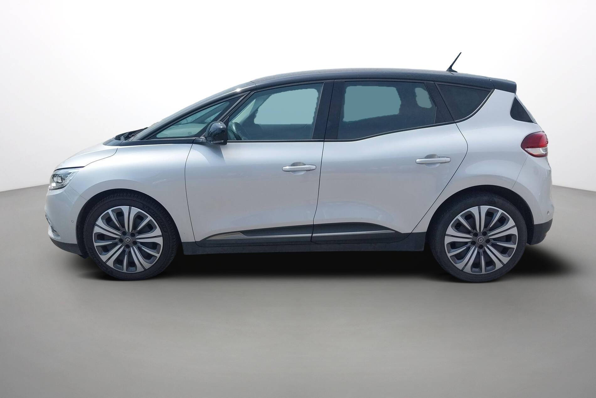 Vente en ligne Renault Scenic 4 Scenic TCe 140 au prix de 18 790 €
