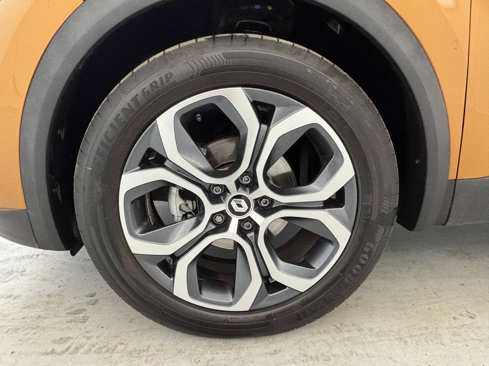 Vente en ligne Renault Captur  TCe 140 EDC - 21 au prix de 18 990 €