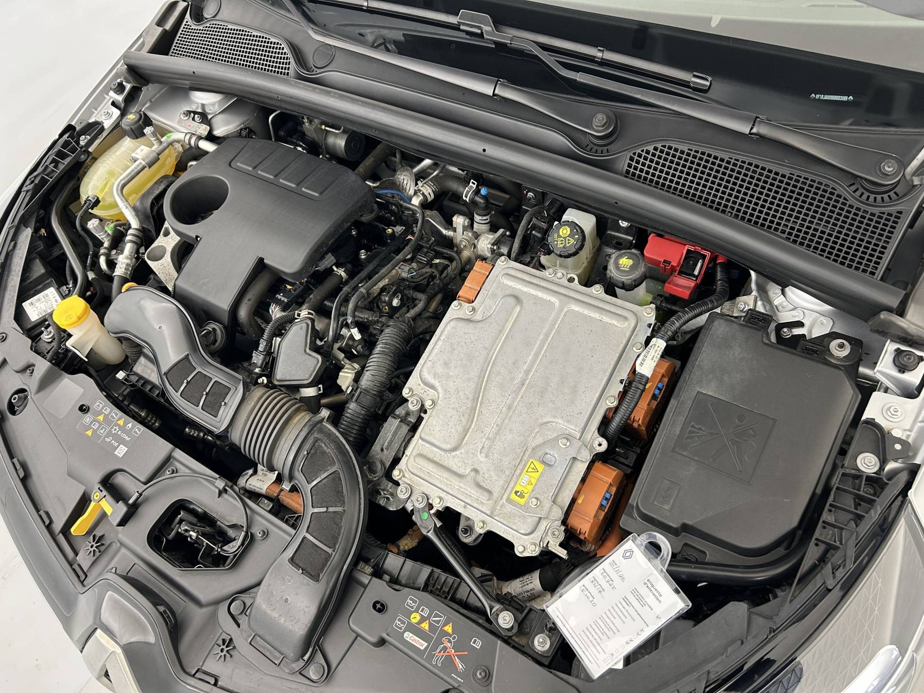 Vente en ligne Renault Clio 5 Clio E-Tech 140 - 21N au prix de 16 500 €