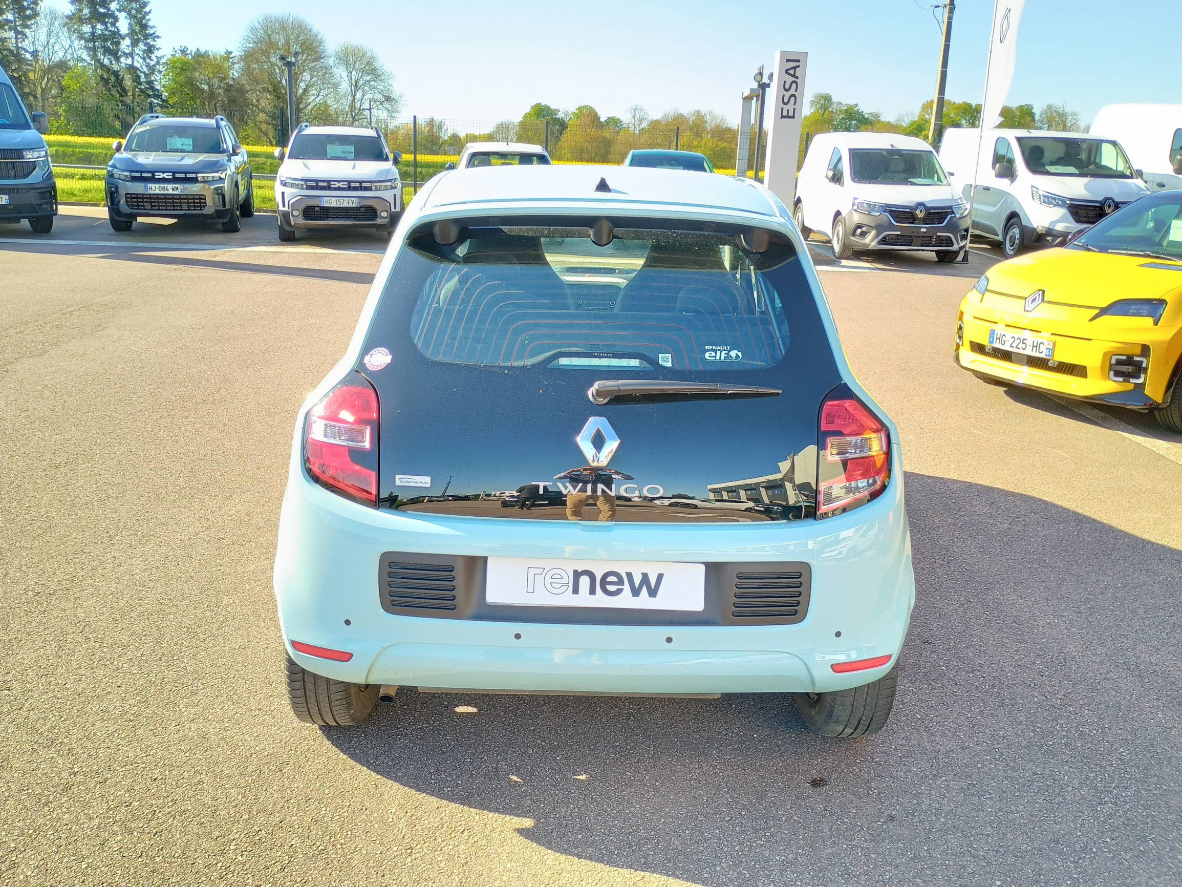 Vente en ligne Renault Twingo 3  1.0 SCe 70 au prix de 12 991 €