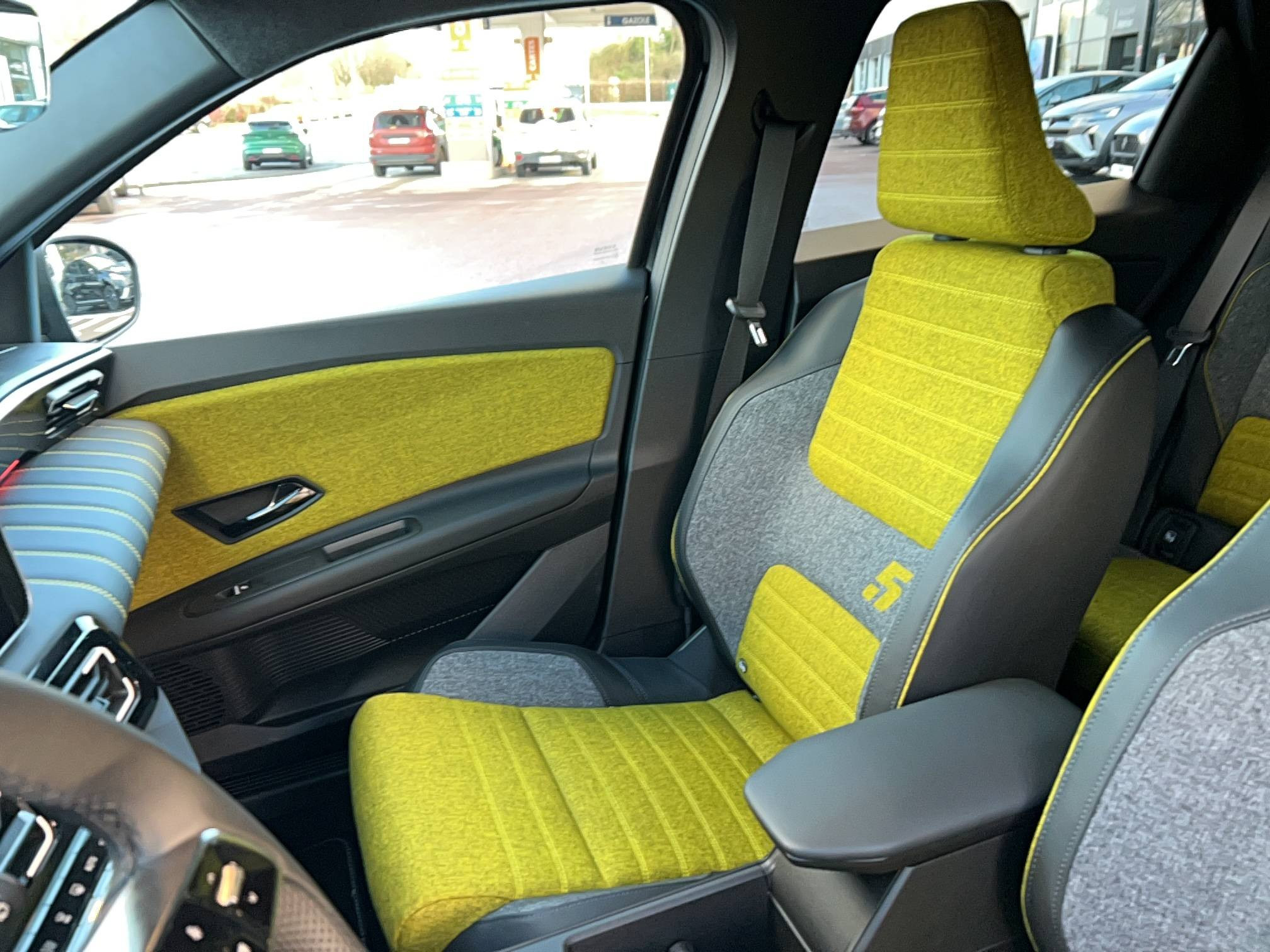 Vente en ligne Renault R5 E-Tech  150 ch autonomie confort au prix de 33 490 €