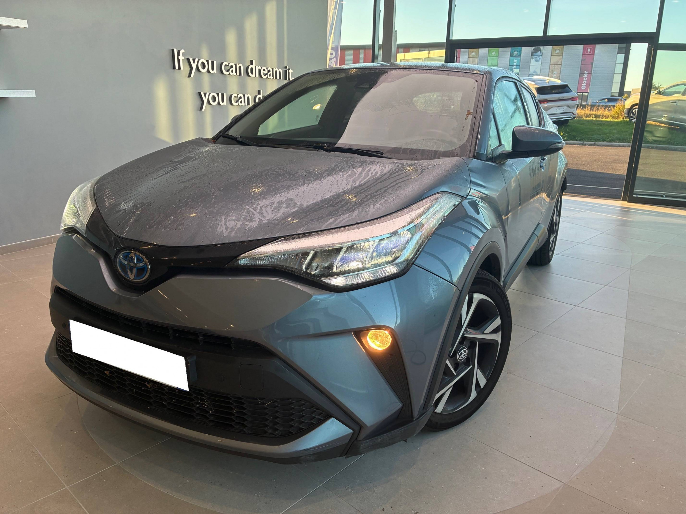 Toyota C-HR C-HR Hybride 2.0L occasion de 2023 en vente à Caen