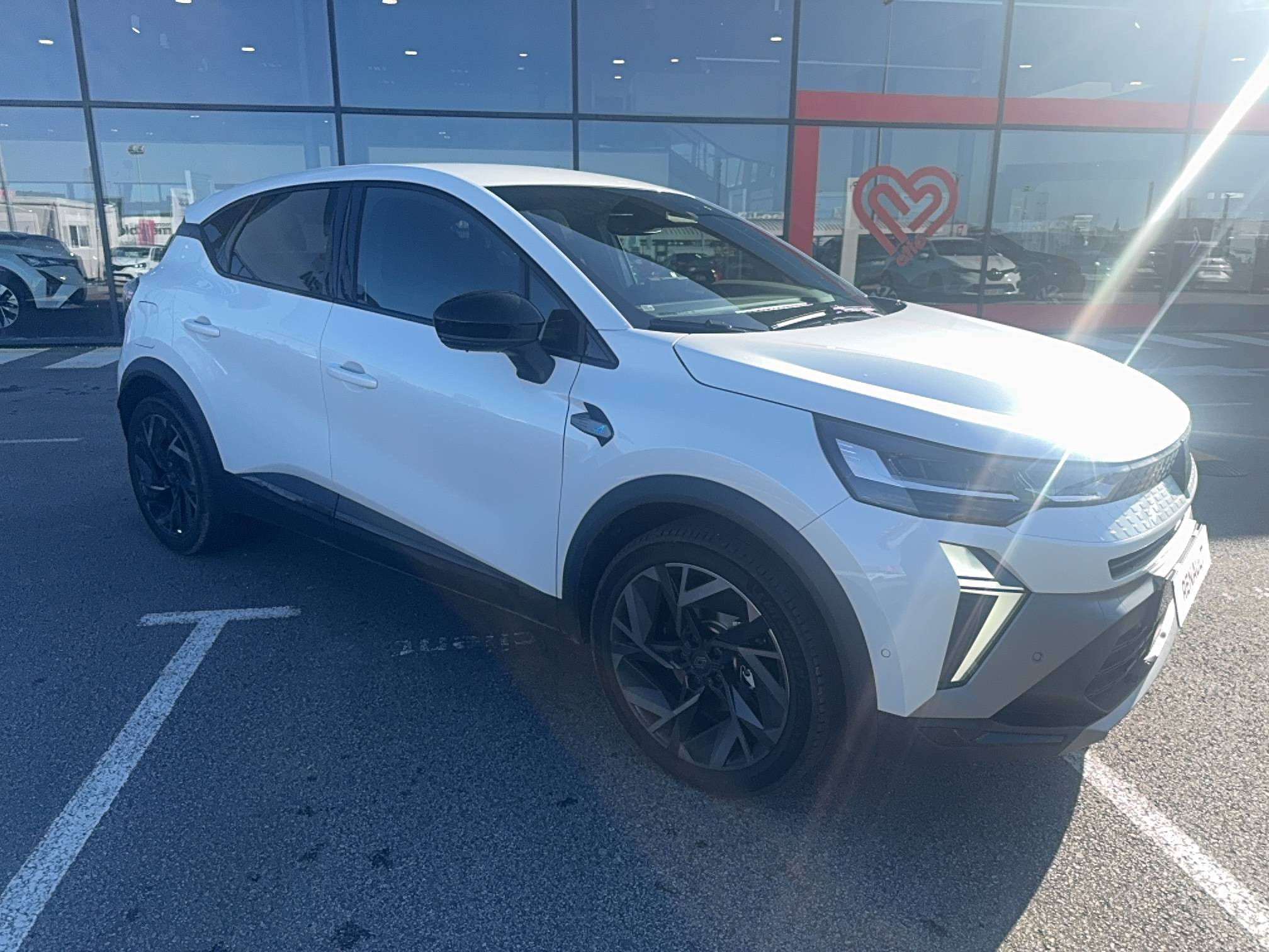 Vente en ligne Renault Captur  E-Tech full hybrid 160 ch au prix de 30 900 €