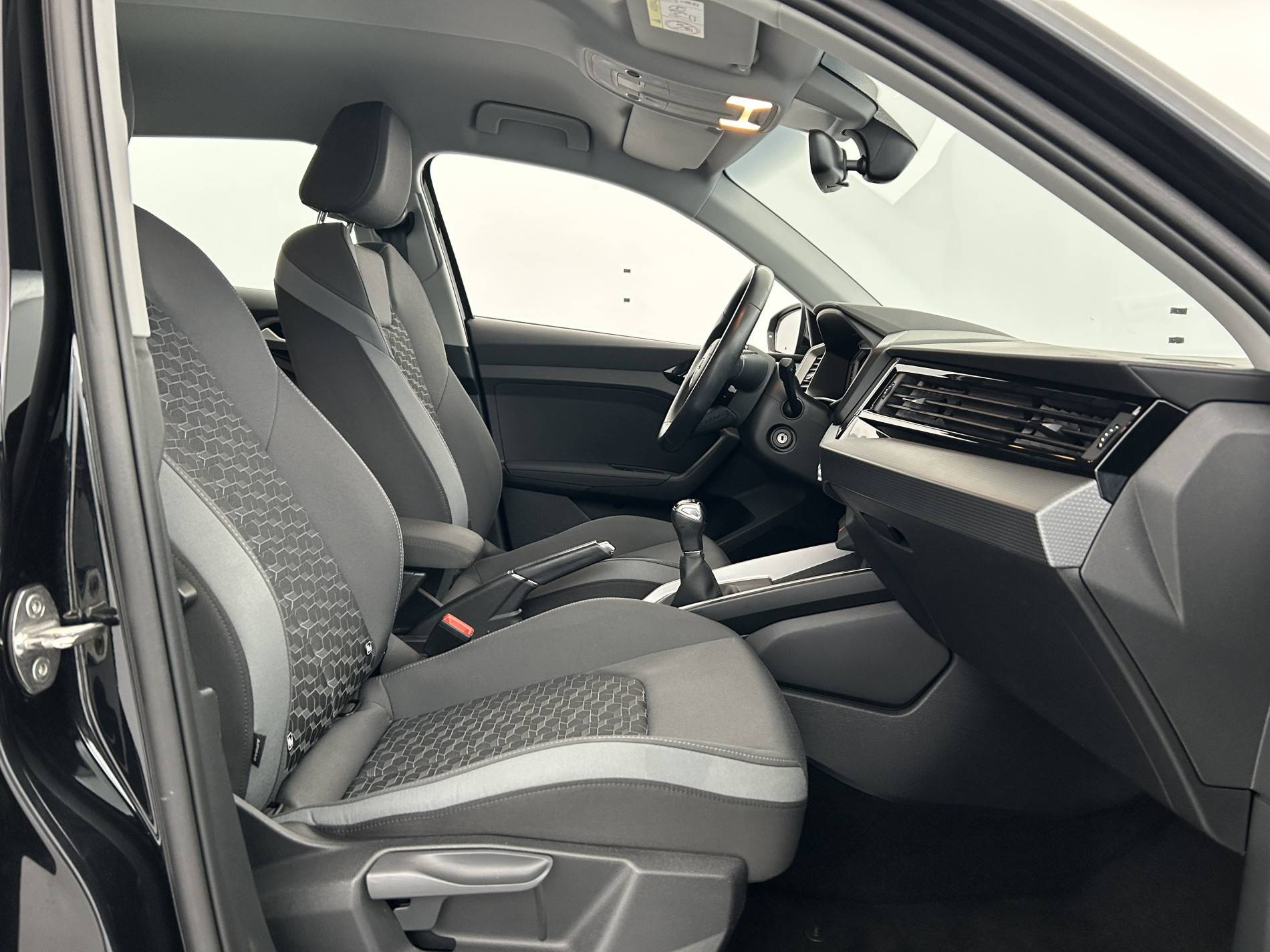 Vente en ligne Audi A1 Sportback  30 TFSI 110 ch BVM6 au prix de 19 890 €