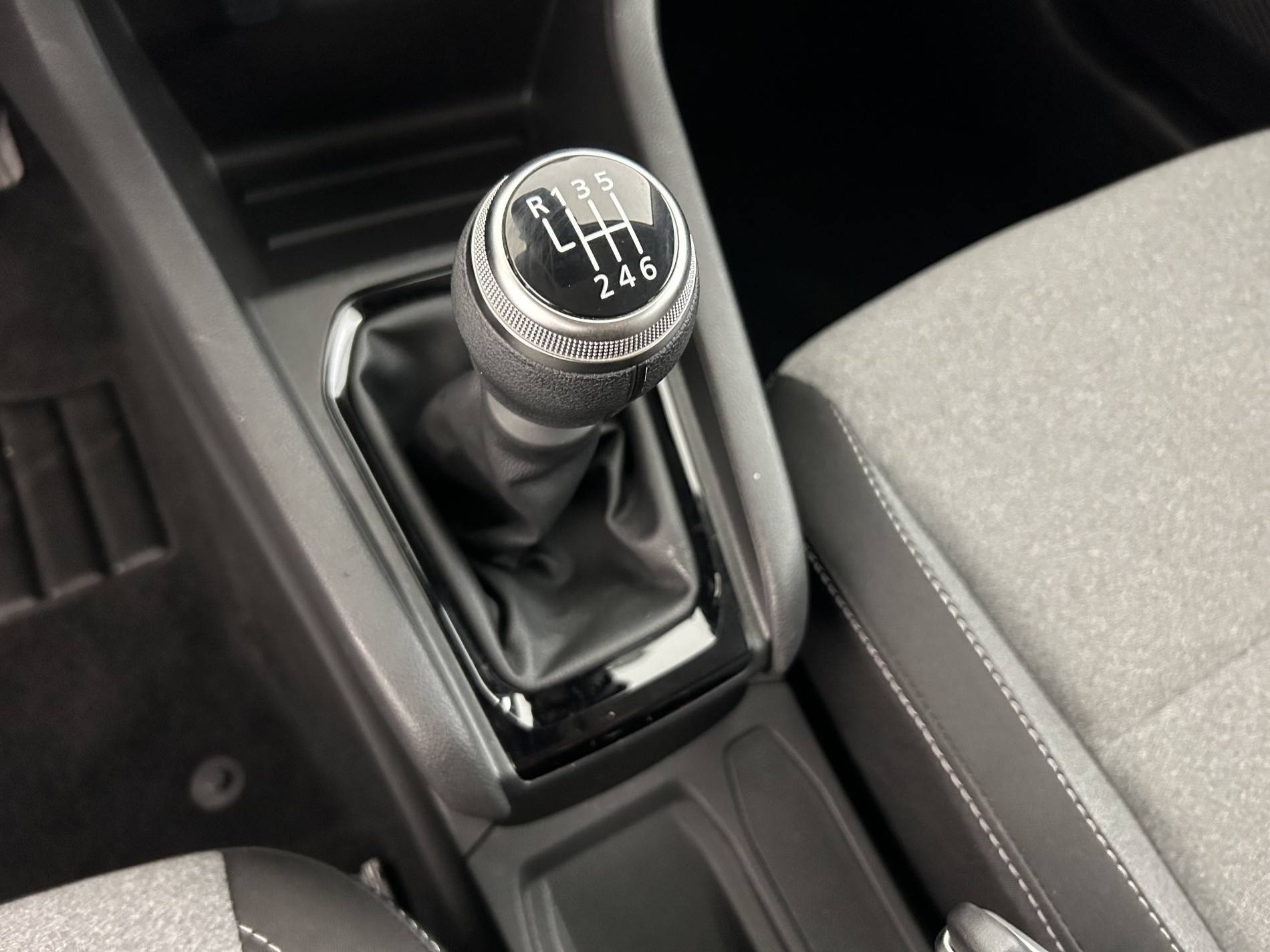 Vente en ligne Renault Clio 5 Clio TCe 90 au prix de 14 590 €