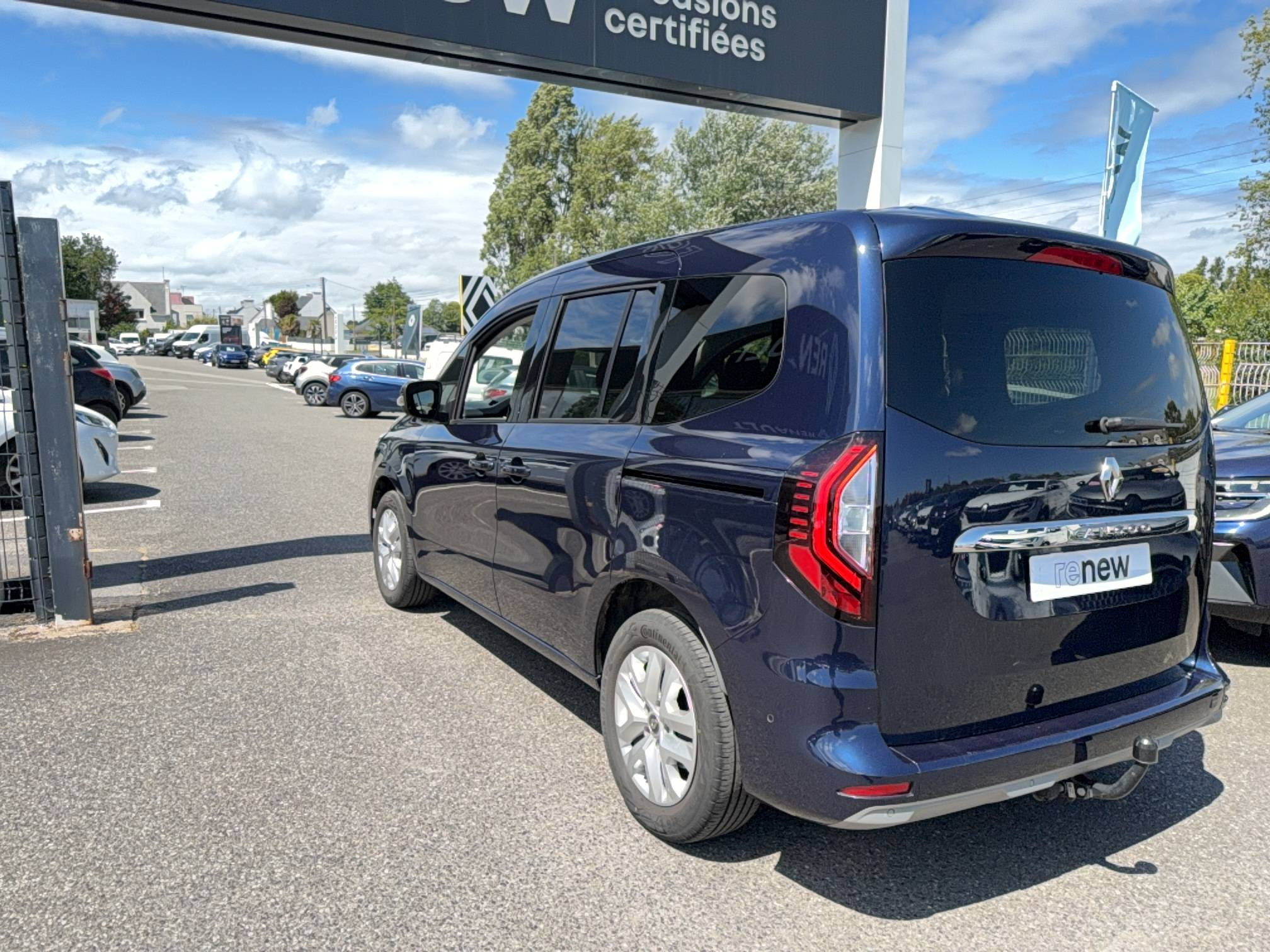 Vente en ligne Renault Kangoo  Blue dCi 95 au prix de 25 490 €