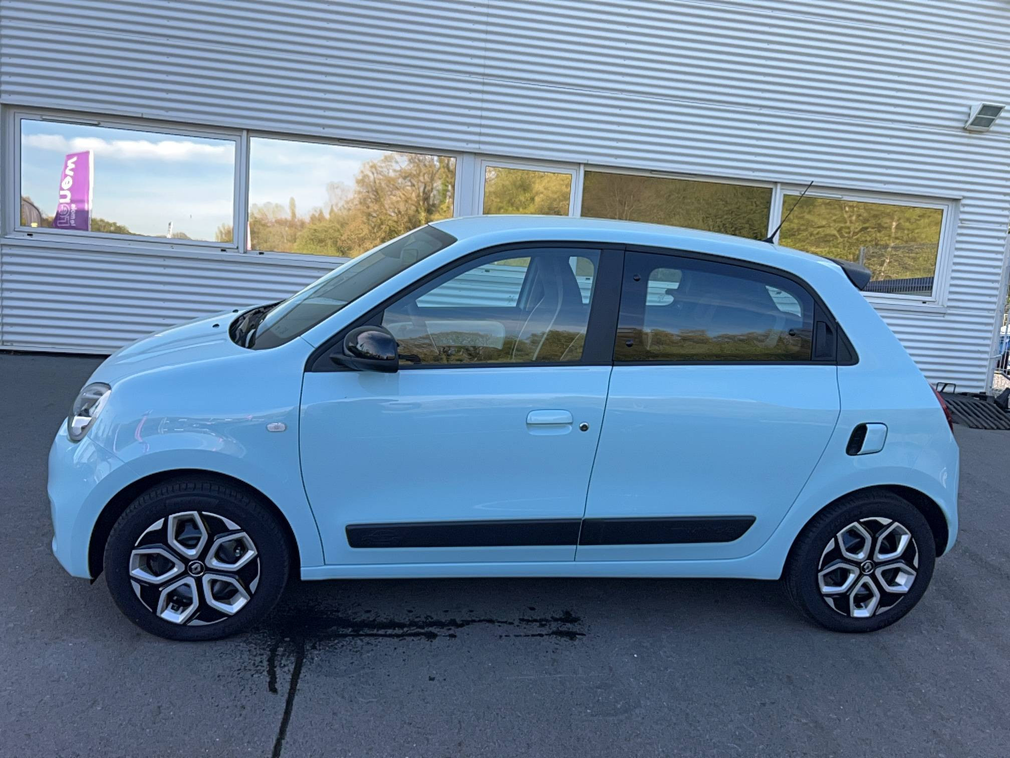 Vente en ligne Renault Twingo 3  SCe 65 au prix de 14 590 €