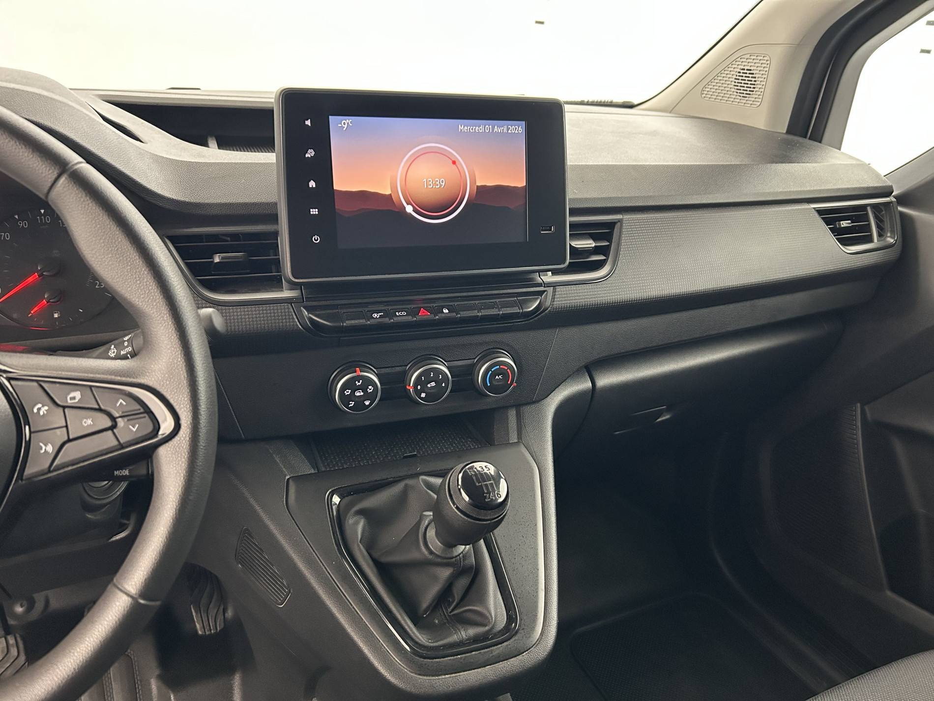 Vente en ligne Renault Kangoo Van  BLUE DCI 95 au prix de 19 890 €