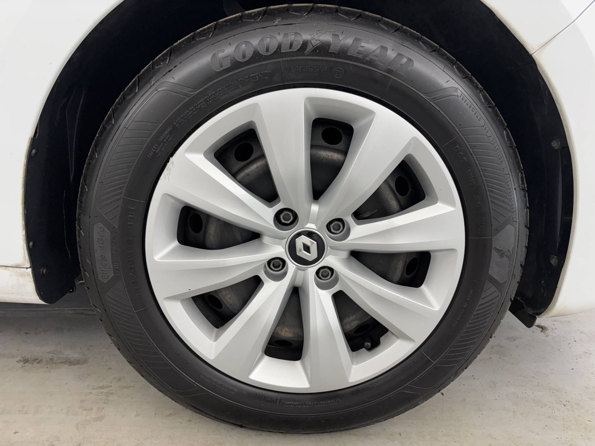 Vente en ligne Renault Clio 5 Clio SCe 65 au prix de 12 490 €