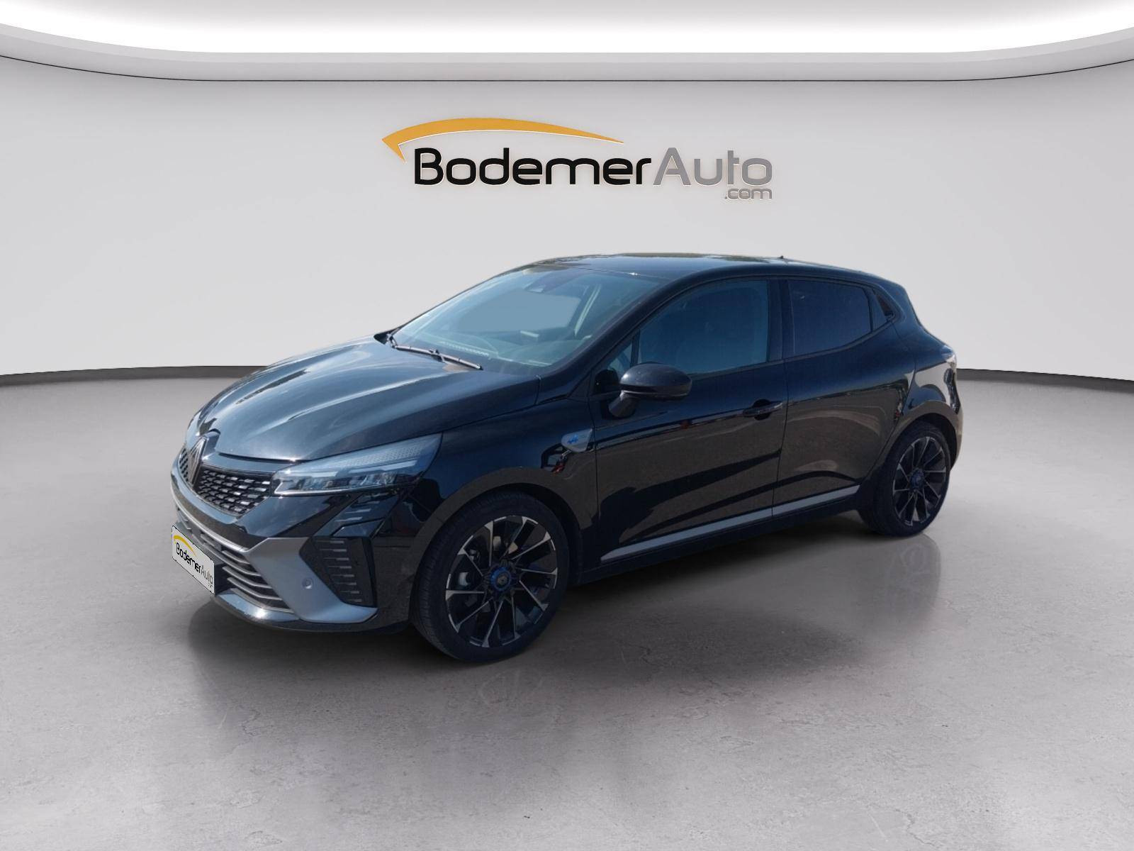 Renault Clio 5 Clio E-Tech full hybrid 145 occasion de 2023 en vente à Quimper