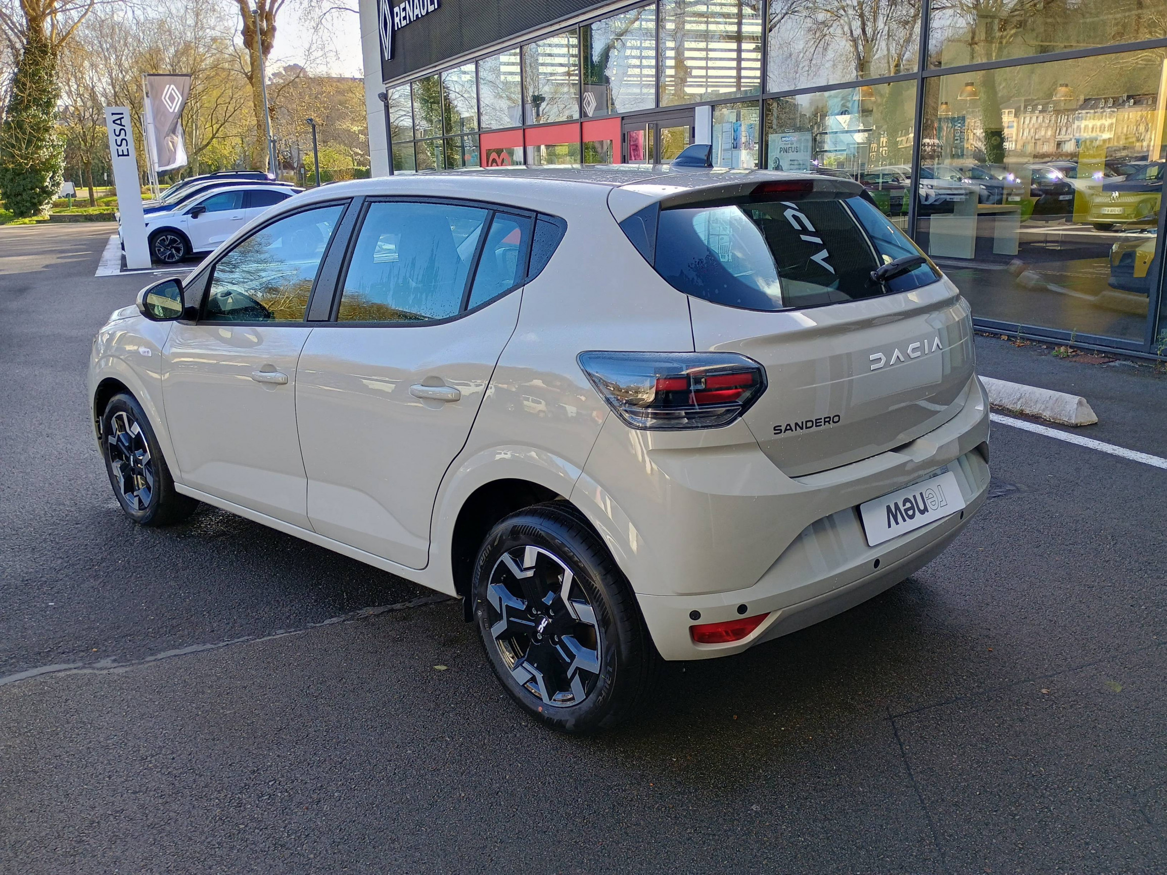 Vente en ligne Dacia Sandero Sandero ECO-G 120 auto au prix de 19 700 €
