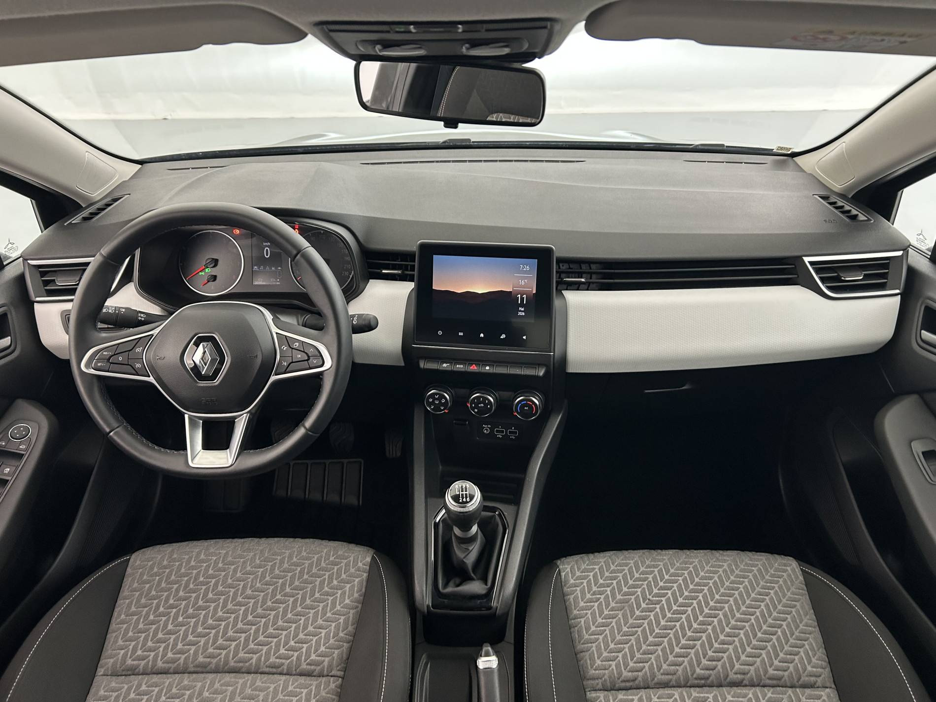 Vente en ligne Renault Clio 5 Clio TCe 90 au prix de 14 790 €