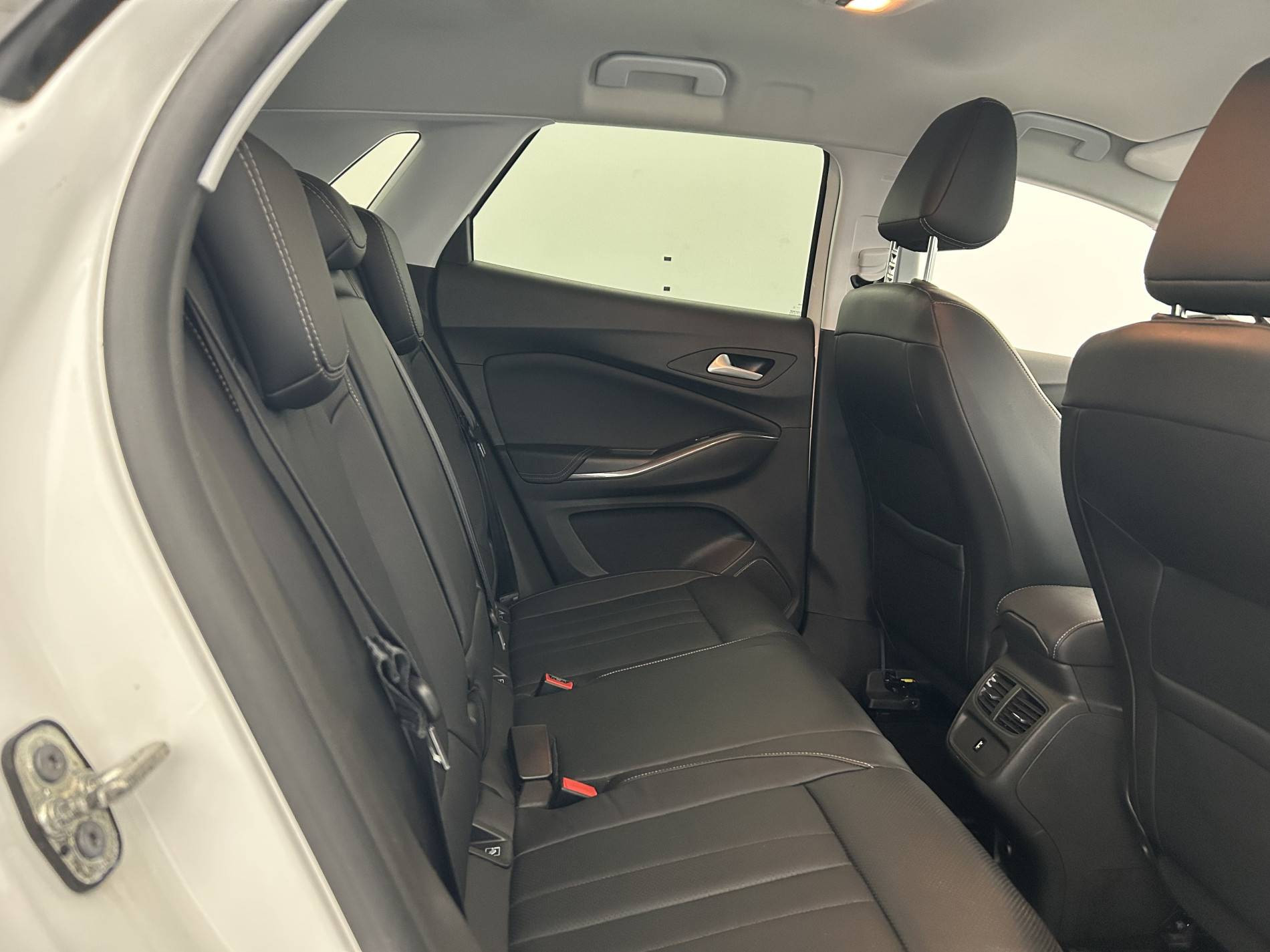 Vente en ligne Opel Grandland X  1.5 Diesel 130 ch BVA8 au prix de 15 990 €