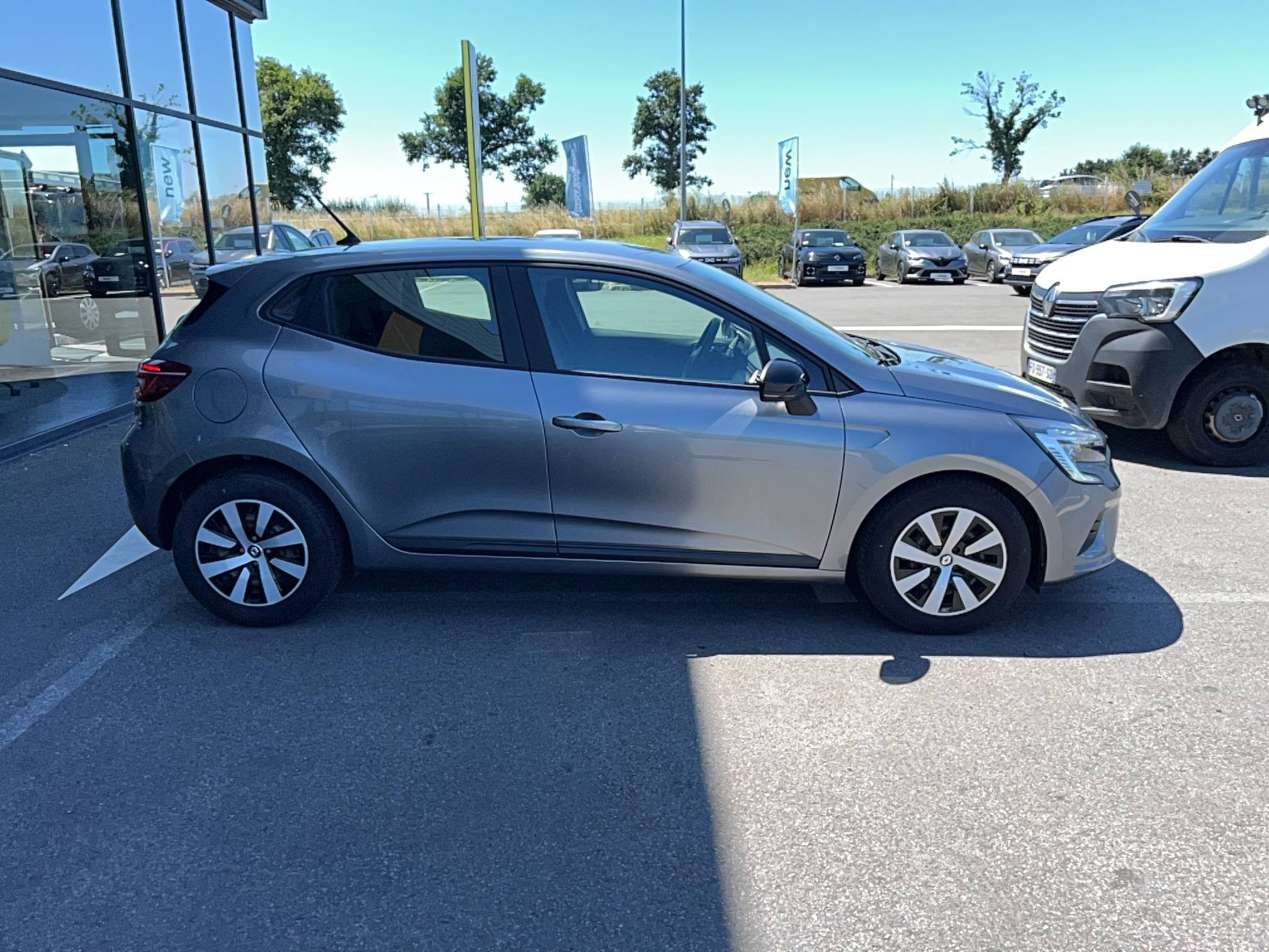 Vente en ligne Renault Clio 5 Clio TCe 90 au prix de 13 990 €