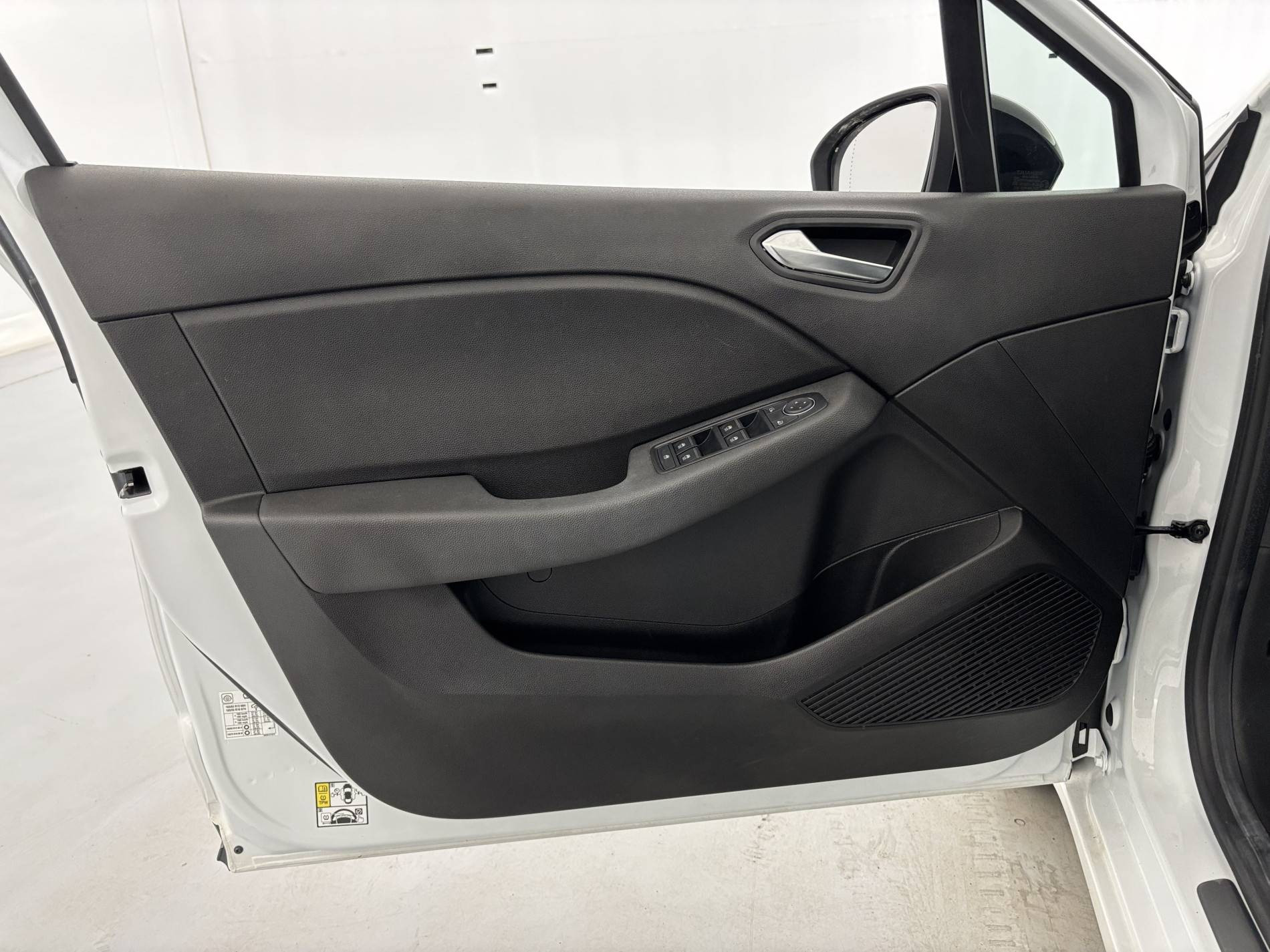 Vente en ligne Renault Clio 5 Clio TCe 90 - 21N au prix de 14 290 €