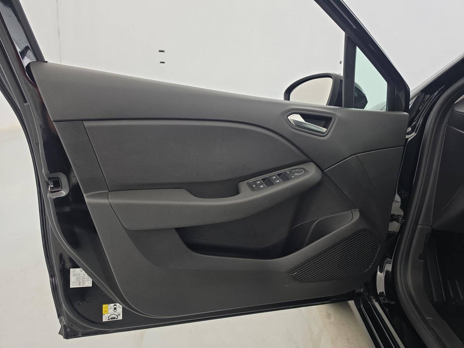 Vente en ligne Renault Clio 5 Clio Blue dCi 100 ch GSR2 au prix de 17 690 €