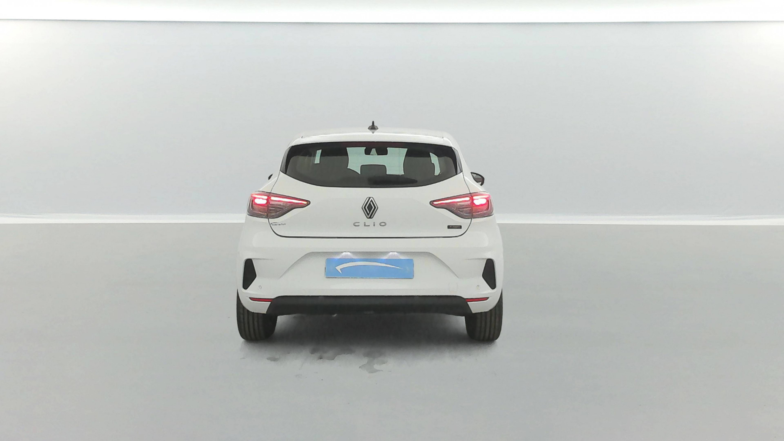 Vente en ligne Renault Clio 5 Clio E-Tech full hybrid 145 au prix de 16 991 €